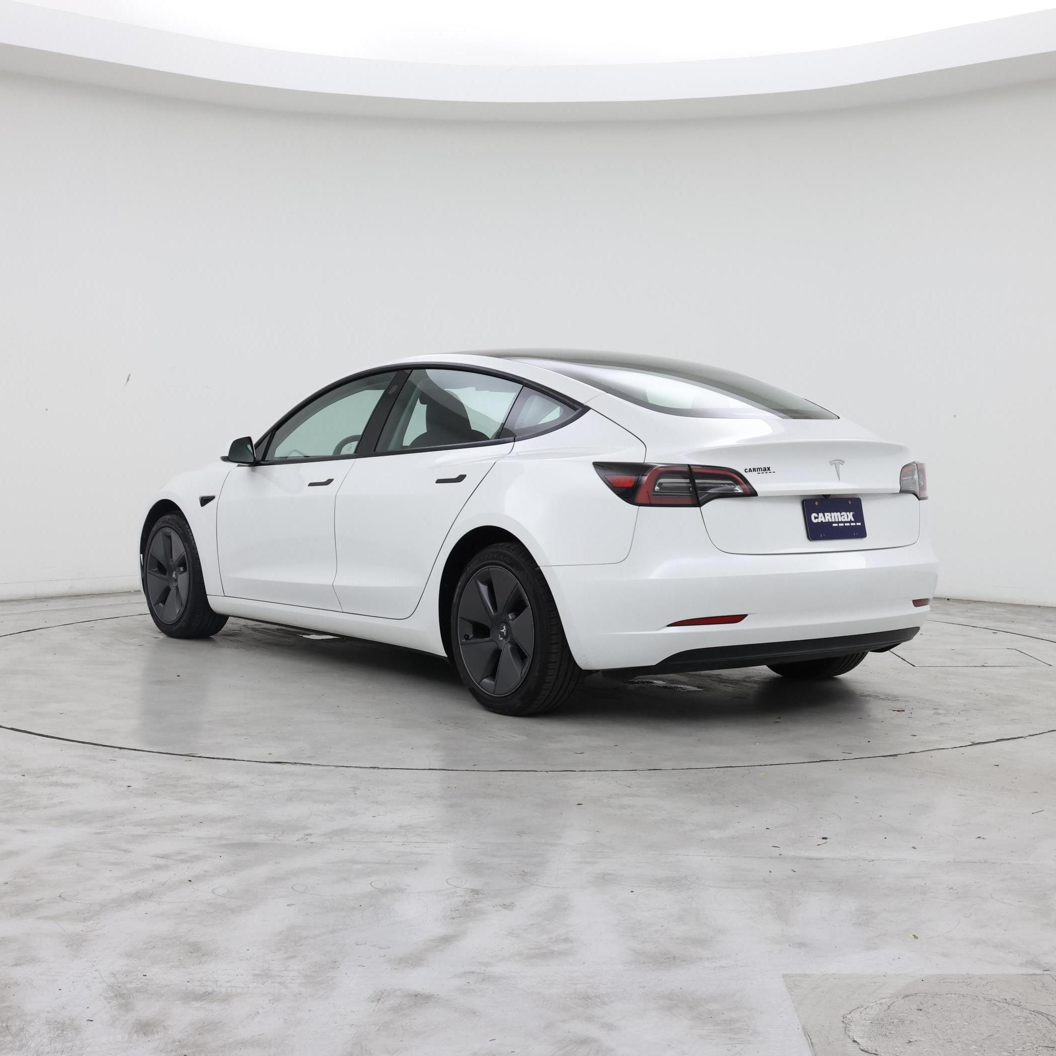 Thumbnail: 2023 Tesla Model 3 - 2