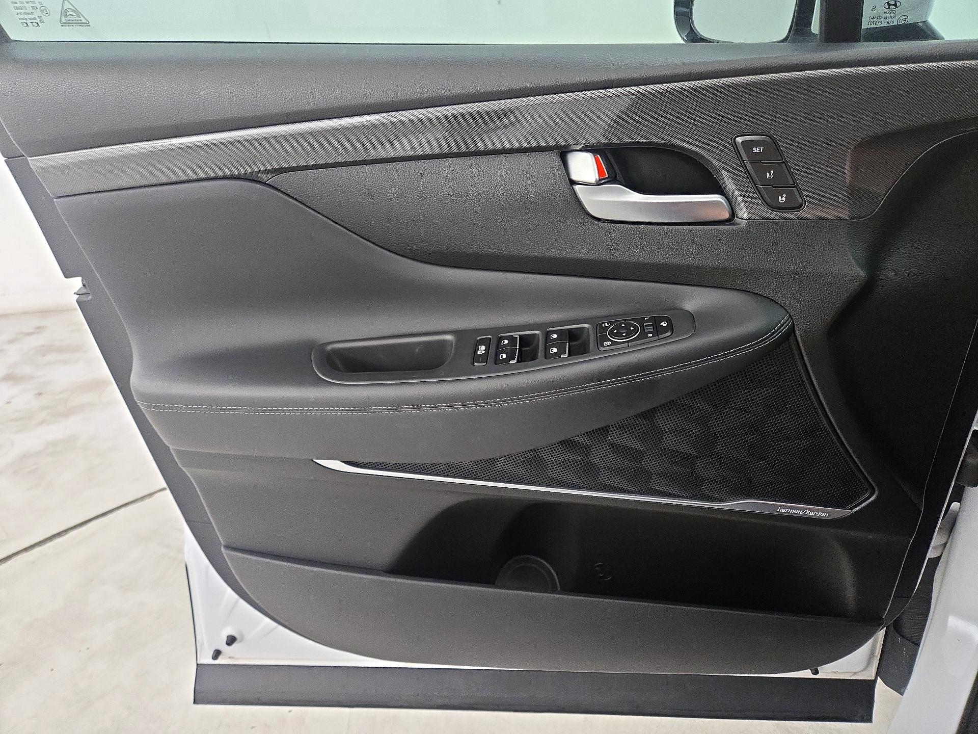 Thumbnail: 2022 Hyundai Santa Fe - 12