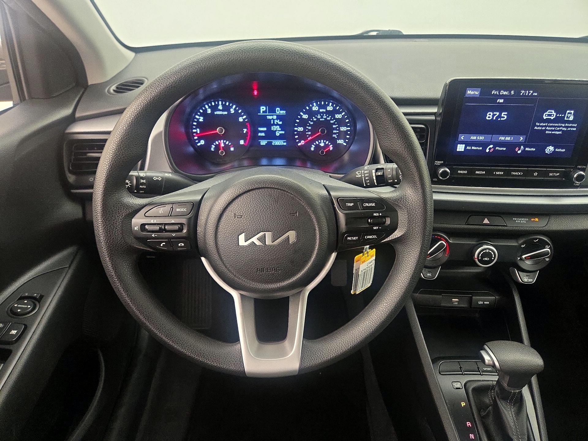 Thumbnail: 2023 Kia Rio - 10