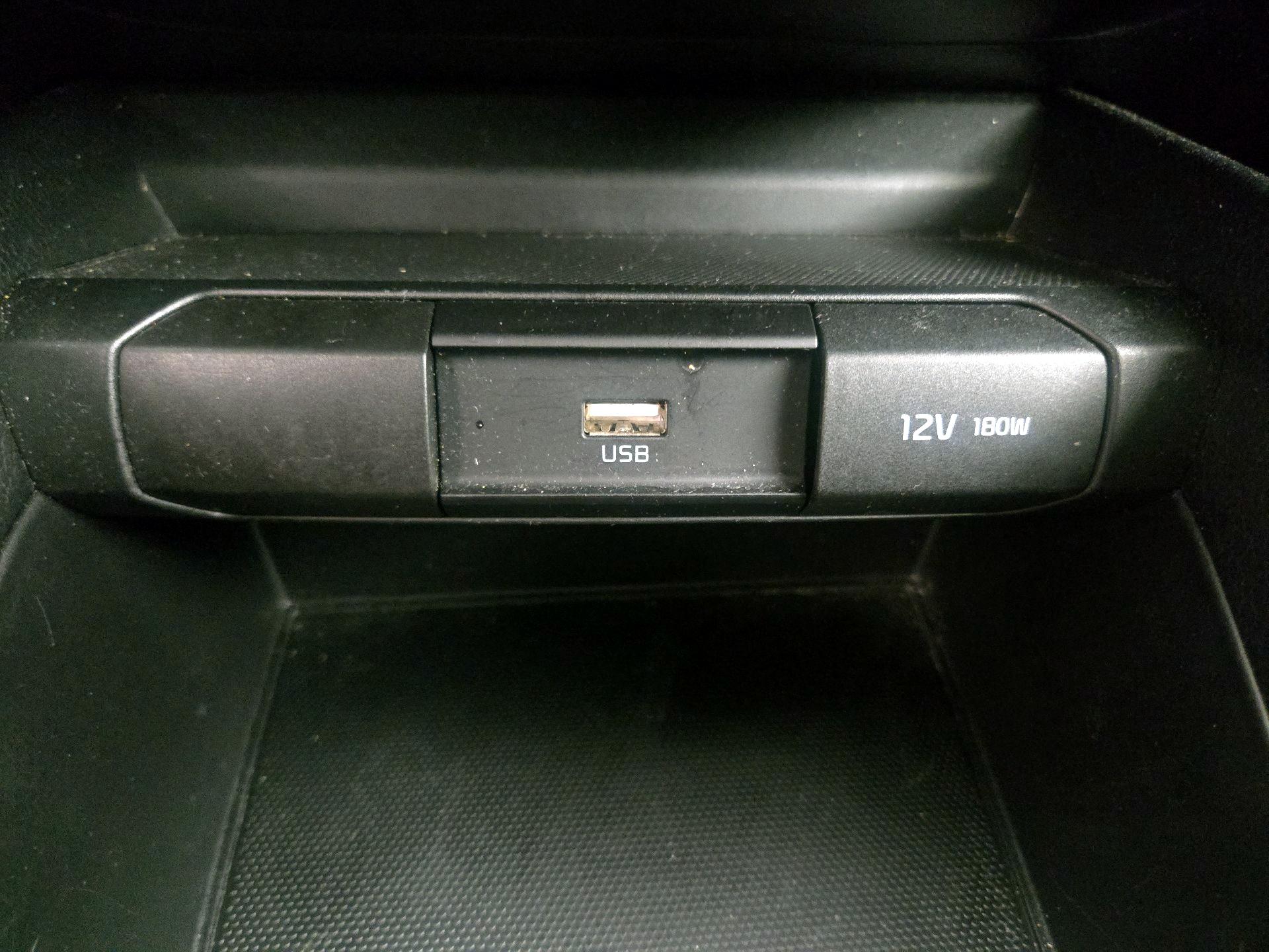 Thumbnail: 2023 Kia Rio - 18