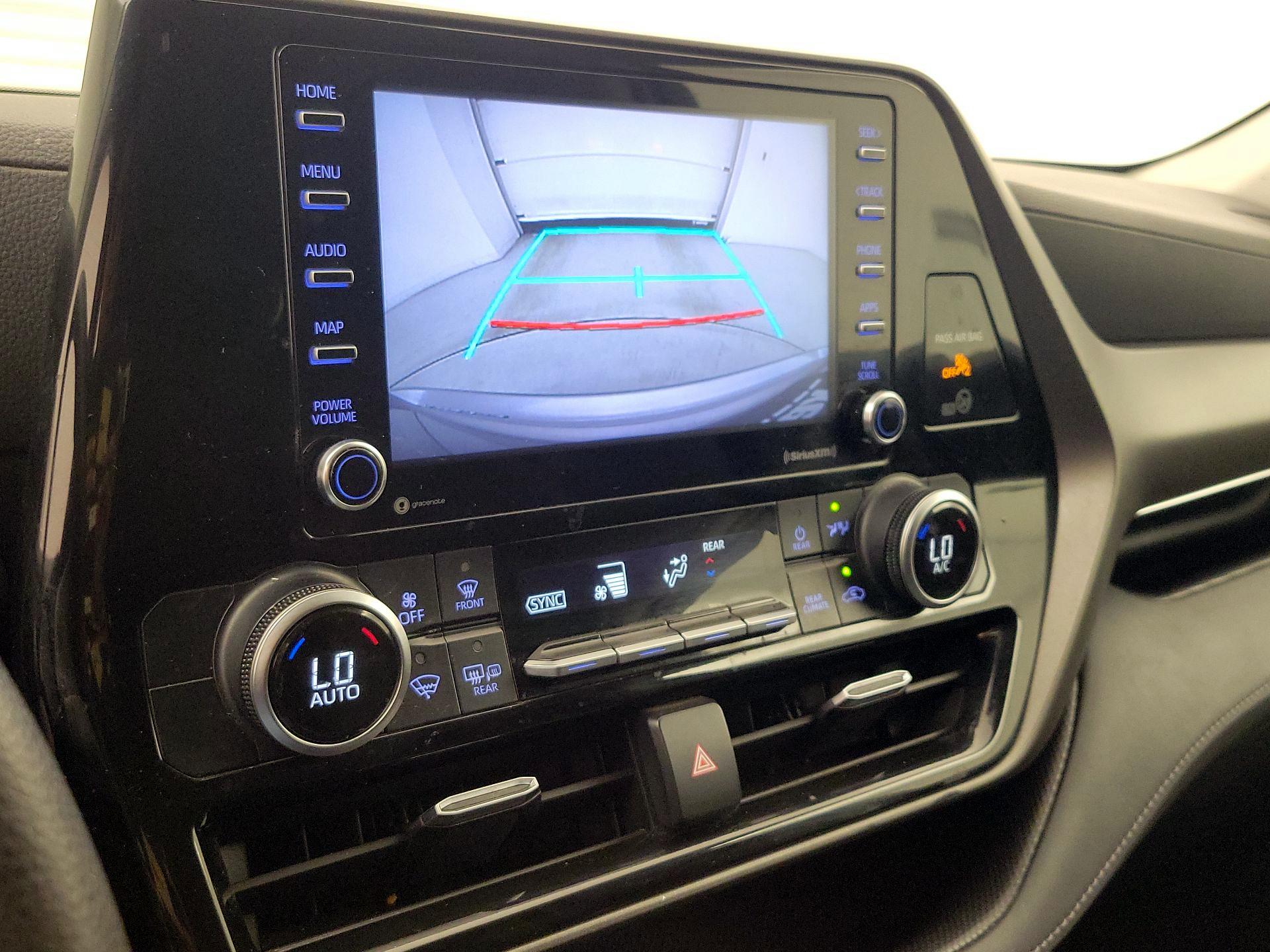 Thumbnail: 2021 Toyota Highlander - 14