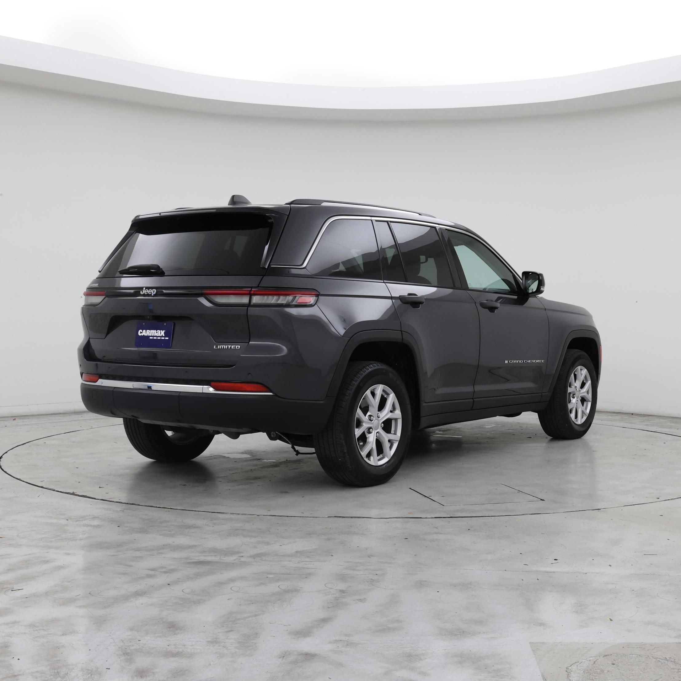 Thumbnail: 2022 Jeep Grand Cherokee - 8