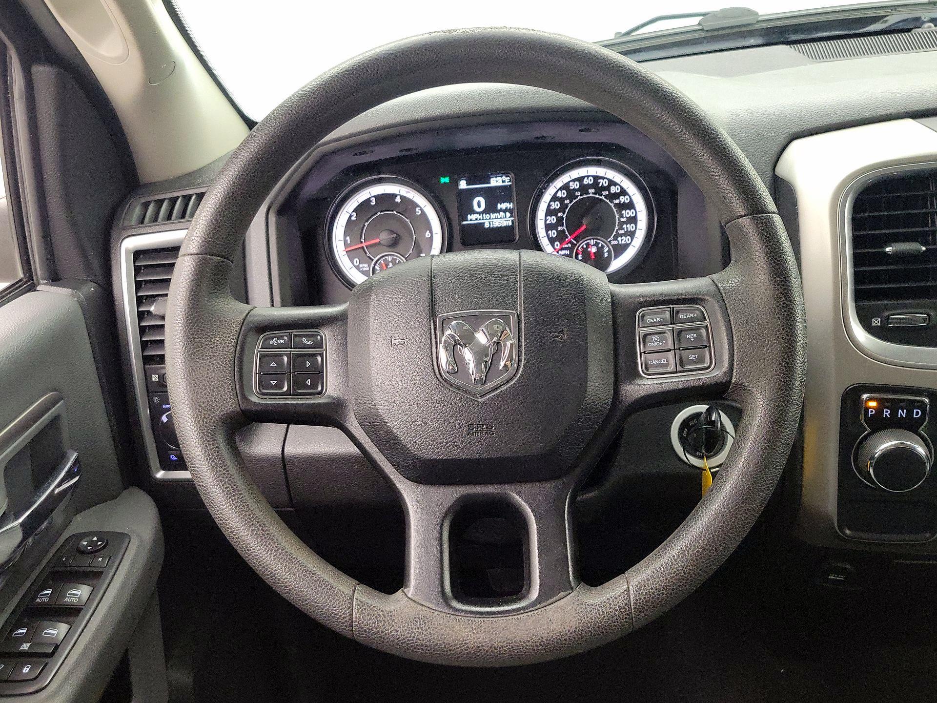 Thumbnail: 2019 RAM 1500 Classic - 10