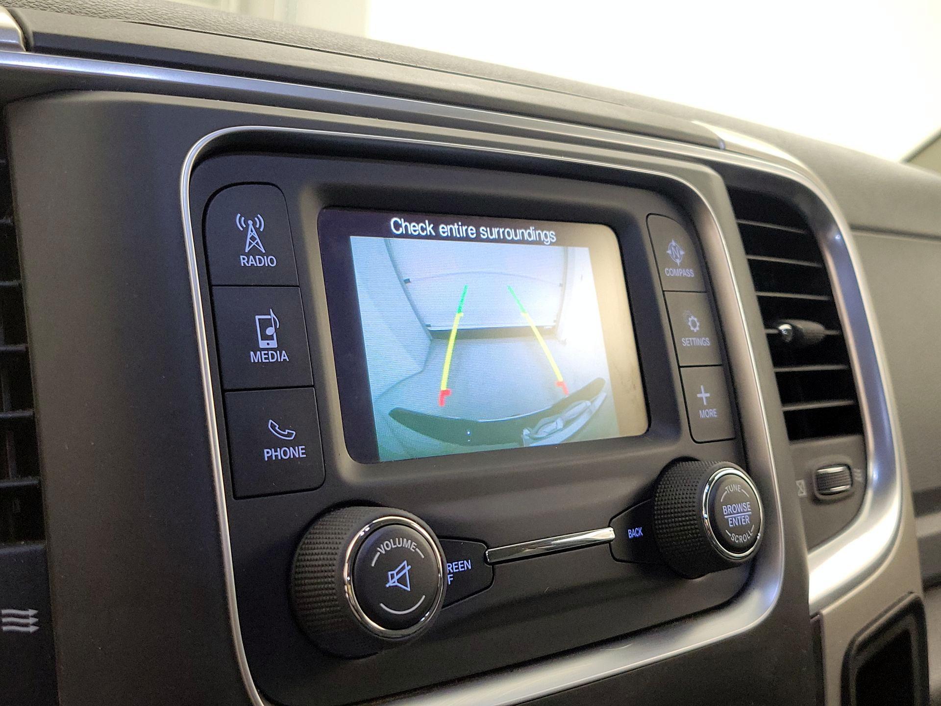 Thumbnail: 2019 RAM 1500 Classic - 14