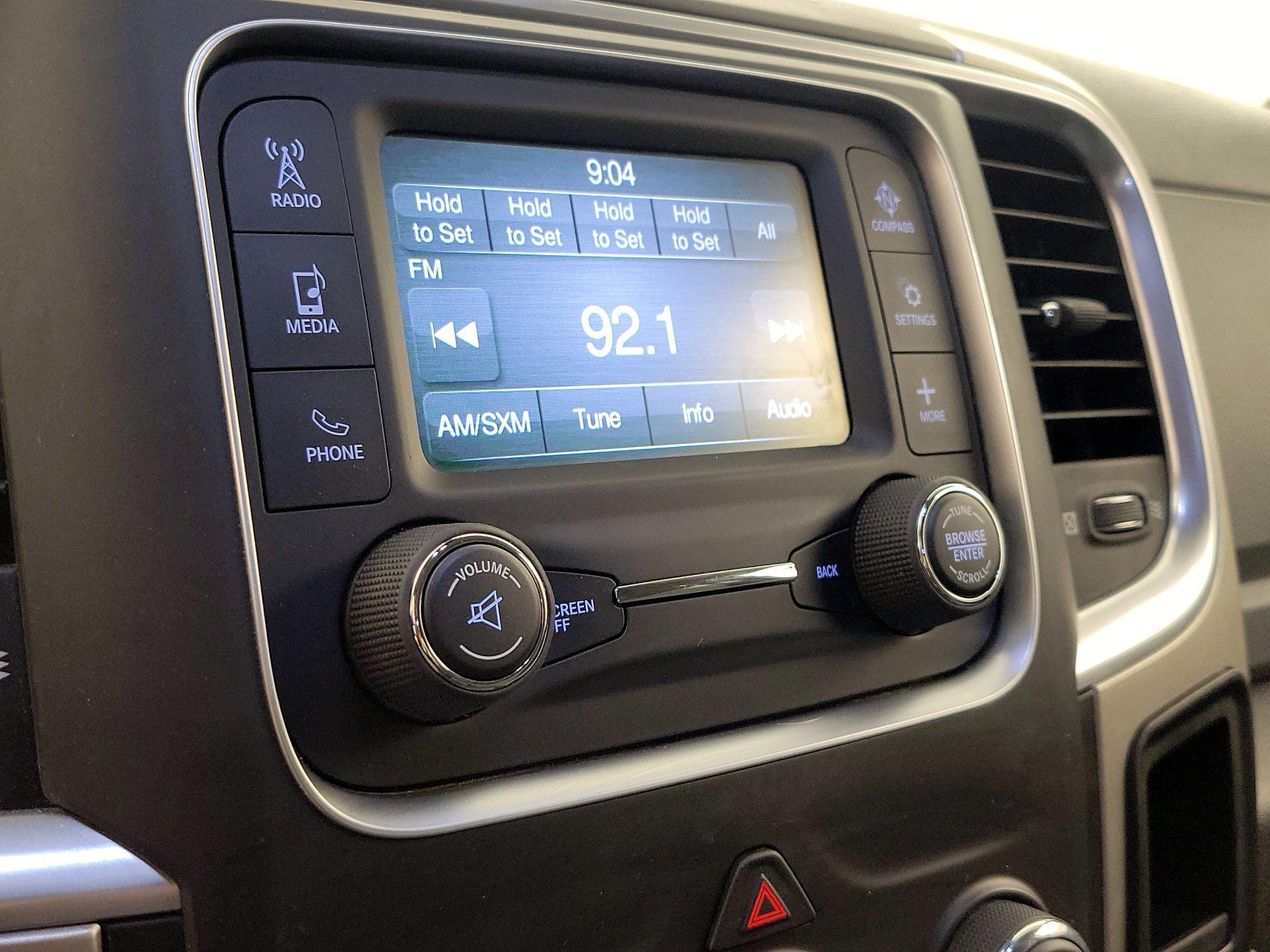 Thumbnail: 2019 RAM 1500 Classic - 15