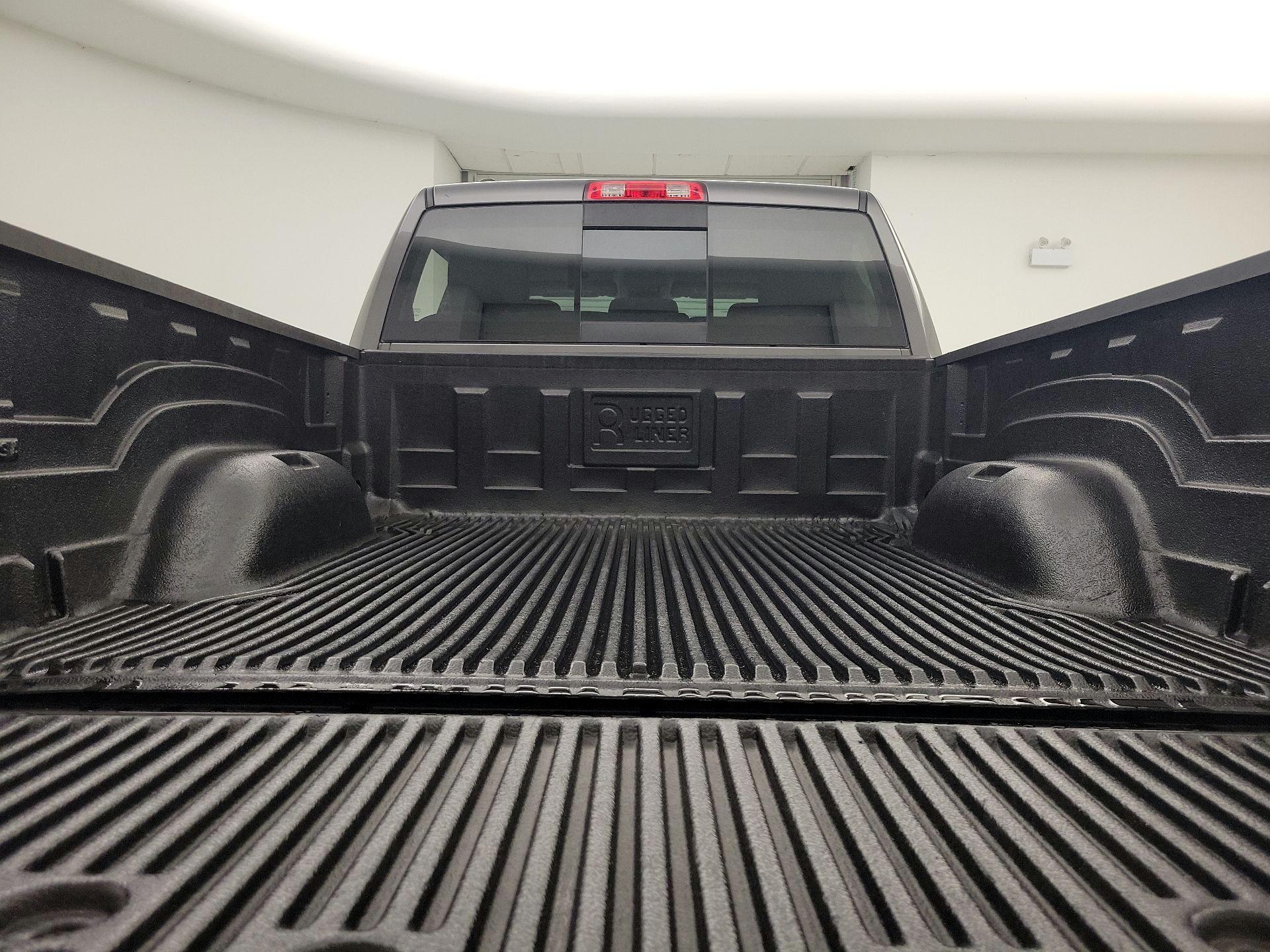 Thumbnail: 2019 RAM 1500 Classic - 20