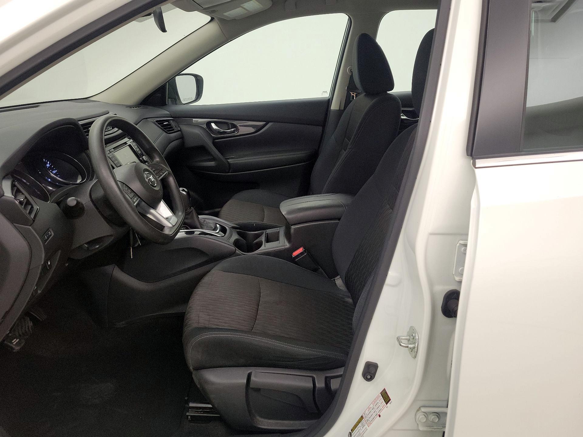 Thumbnail: 2018 Nissan Rogue - 11