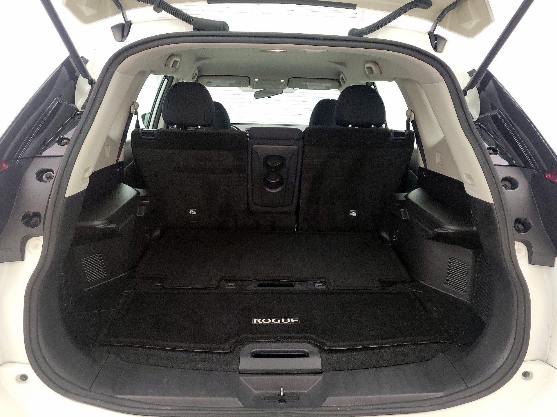 Thumbnail: 2018 Nissan Rogue - 20