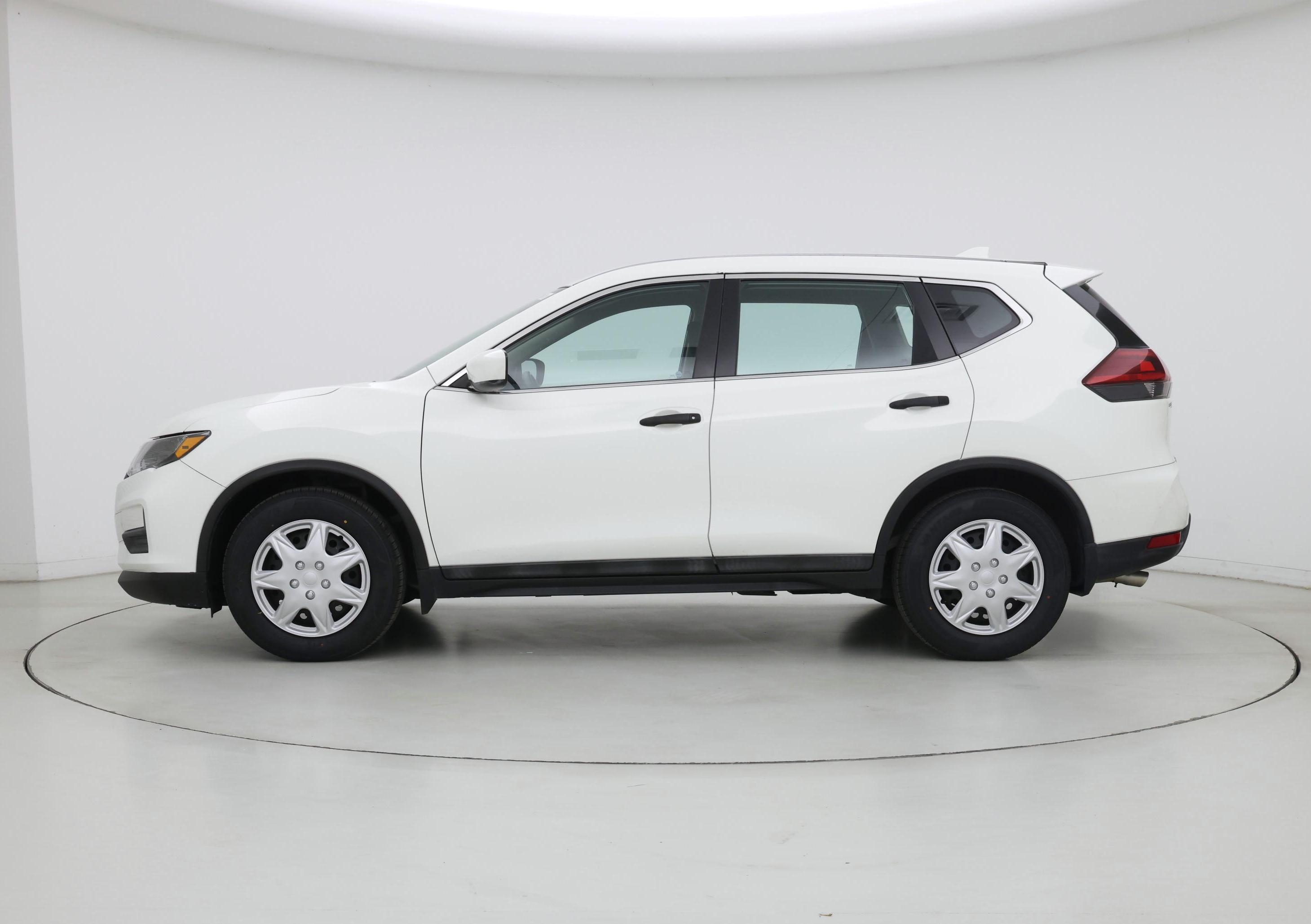 Thumbnail: 2018 Nissan Rogue - 3