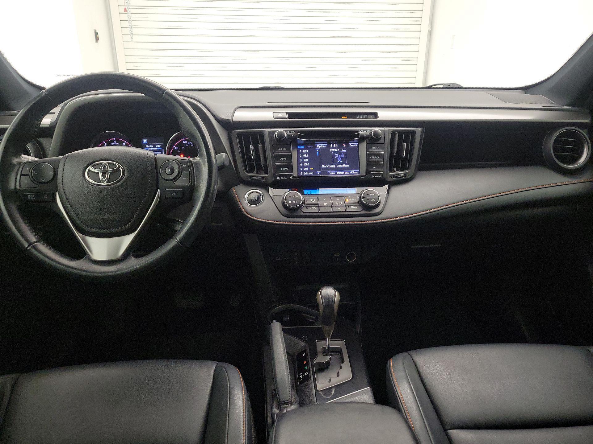 Thumbnail: 2017 Toyota RAV4 - 9