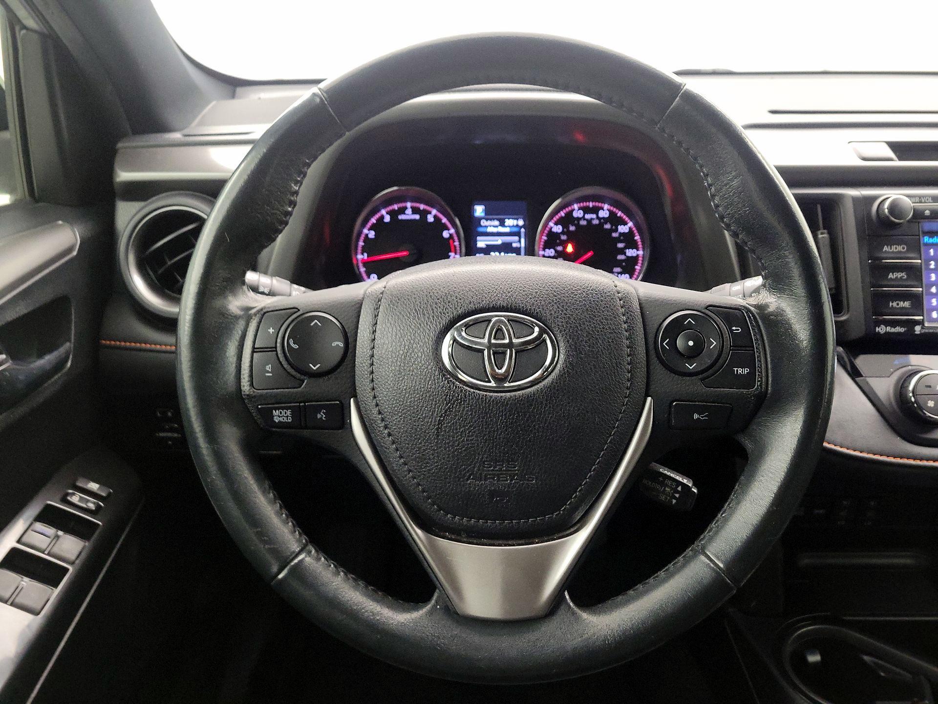 Thumbnail: 2017 Toyota RAV4 - 10