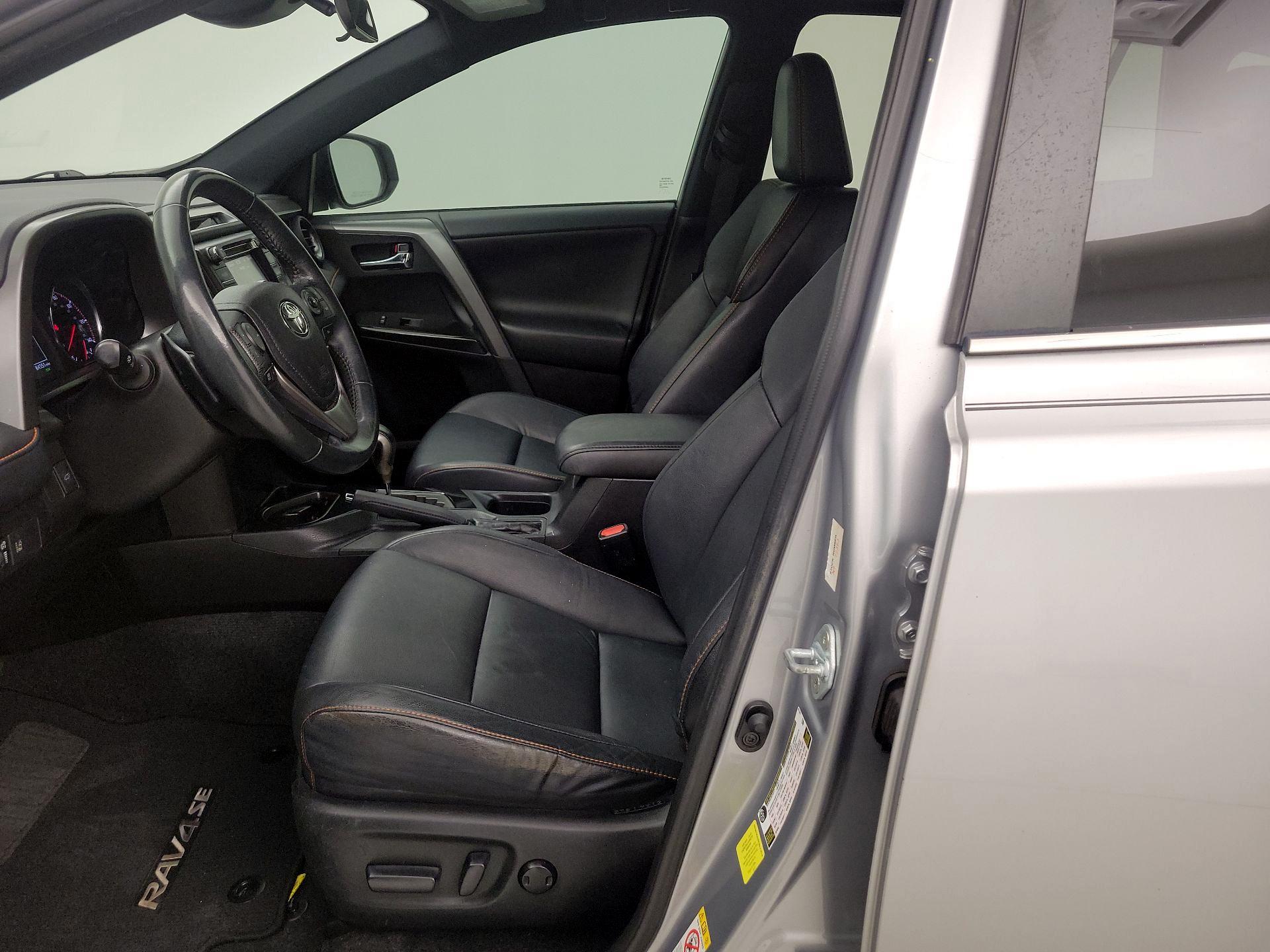 Thumbnail: 2017 Toyota RAV4 - 11