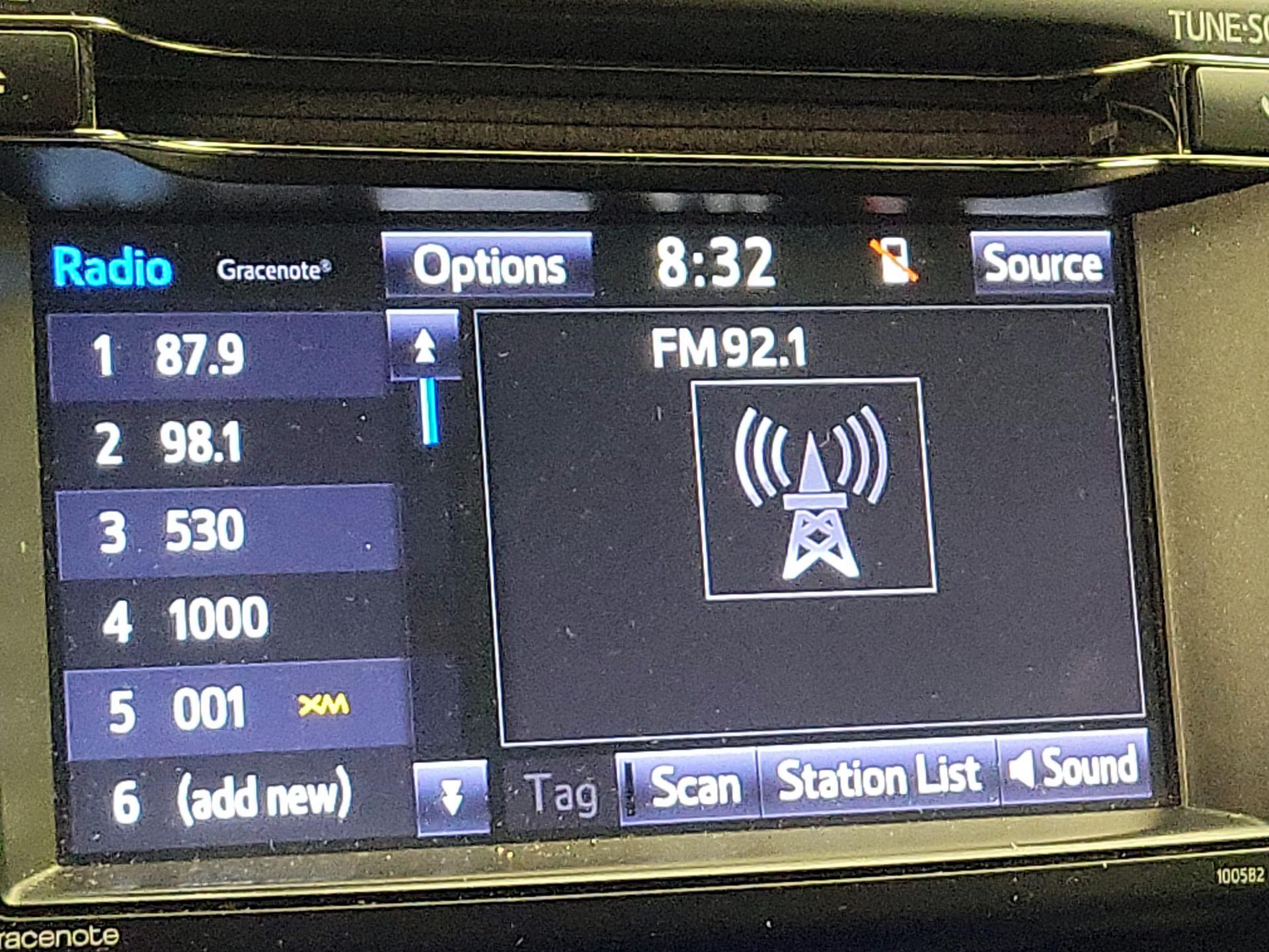 Thumbnail: 2017 Toyota RAV4 - 15