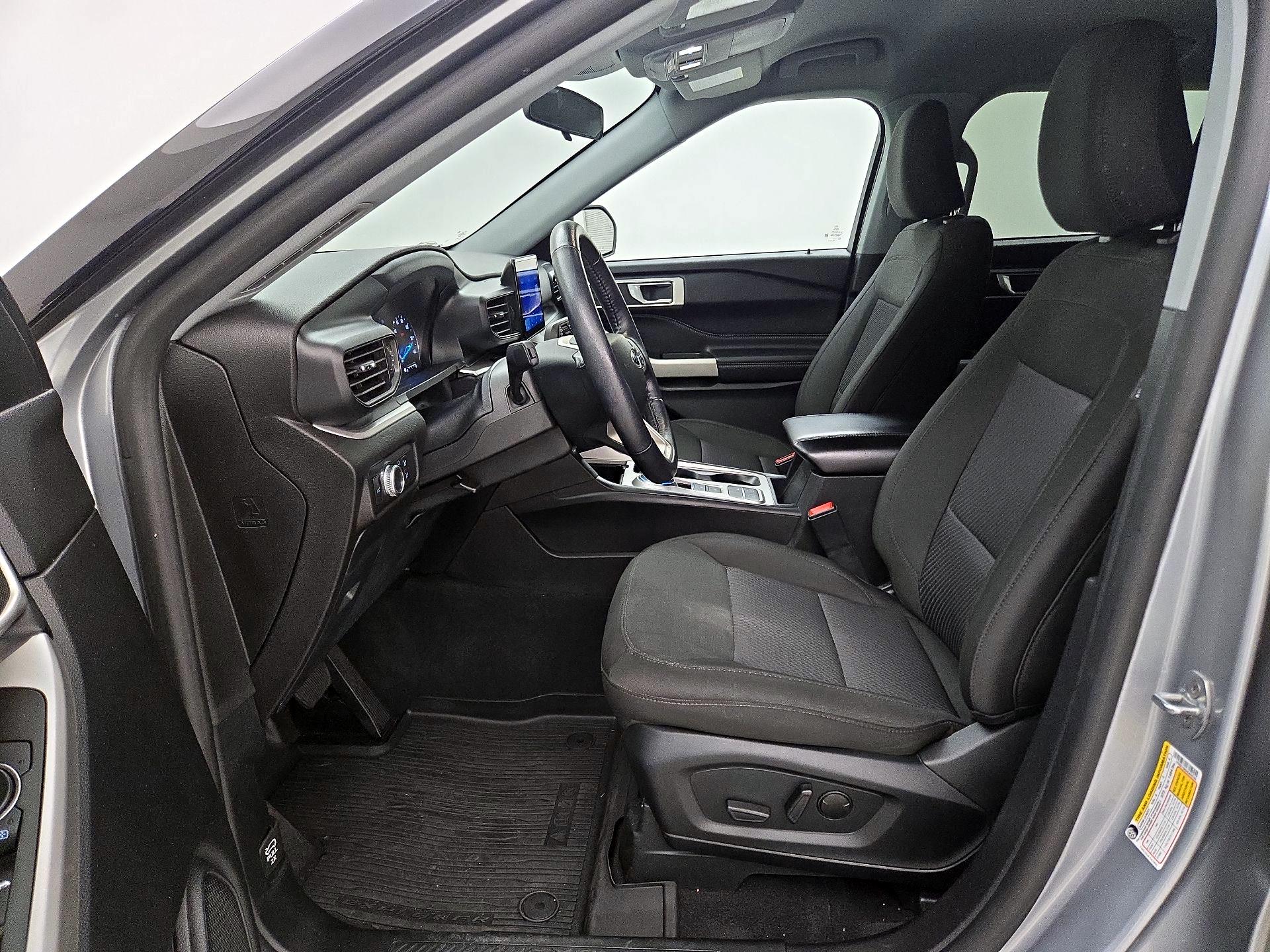 Thumbnail: 2022 Ford Explorer - 11