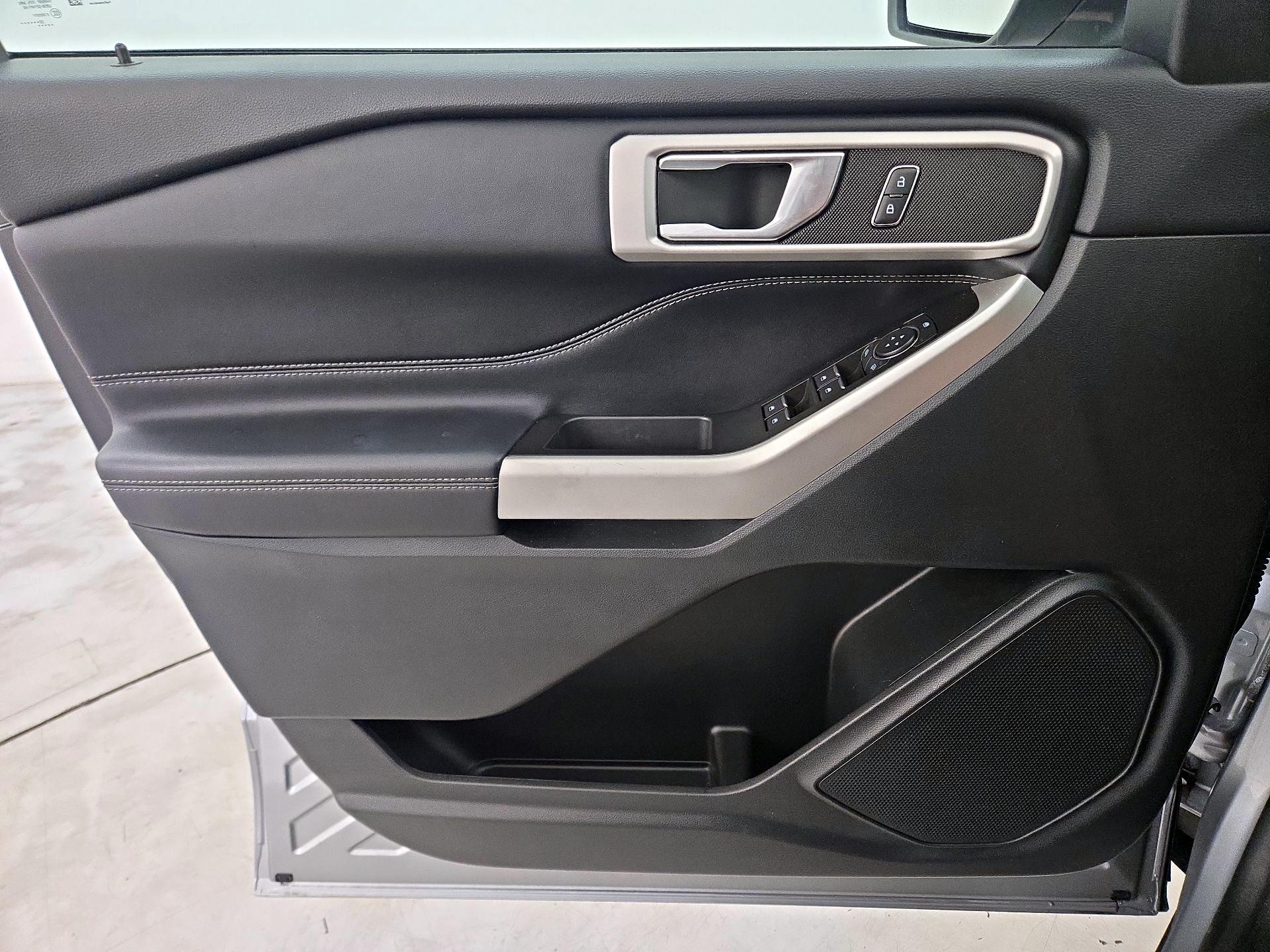 Thumbnail: 2022 Ford Explorer - 12