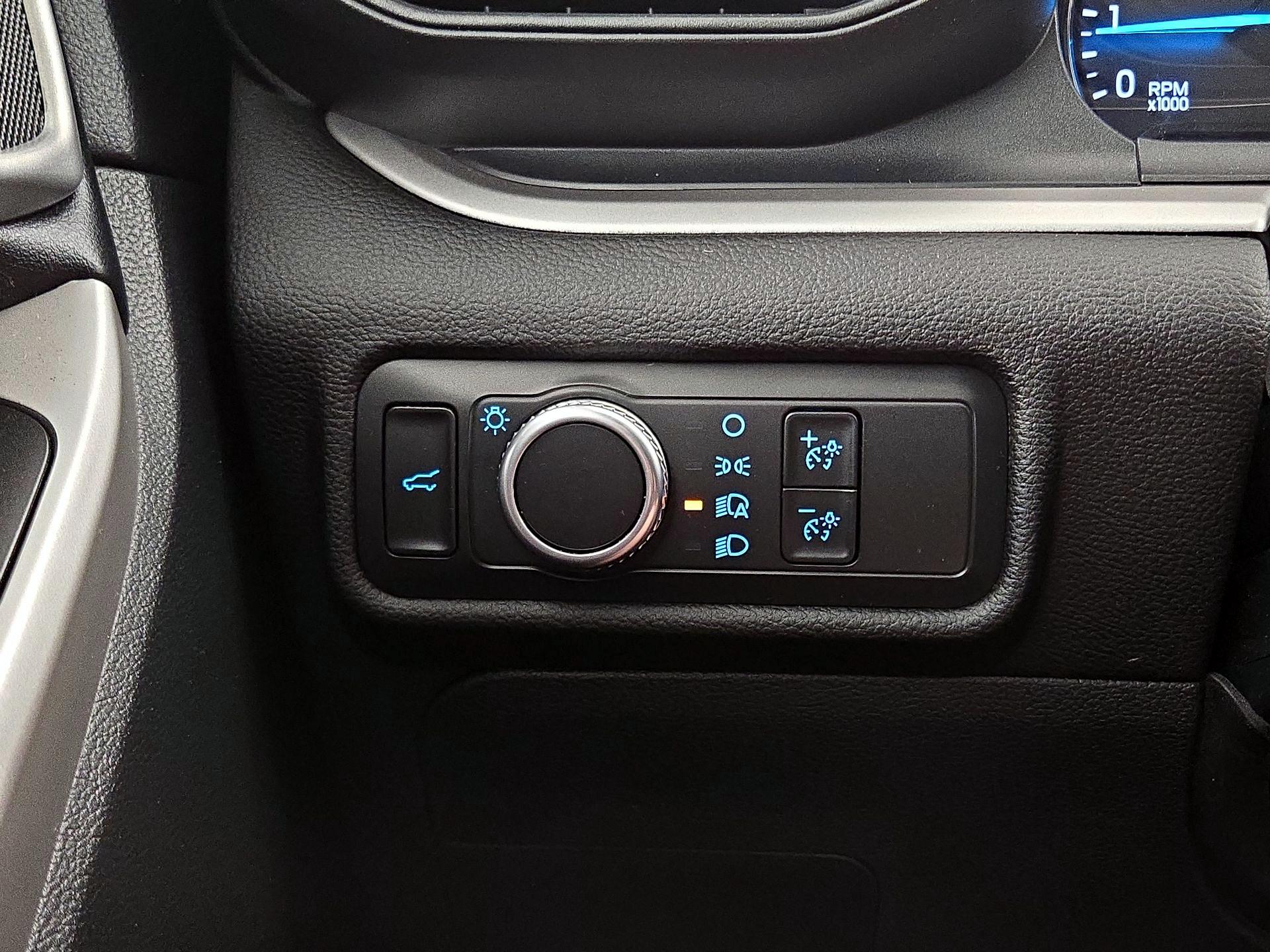 Thumbnail: 2022 Ford Explorer - 13