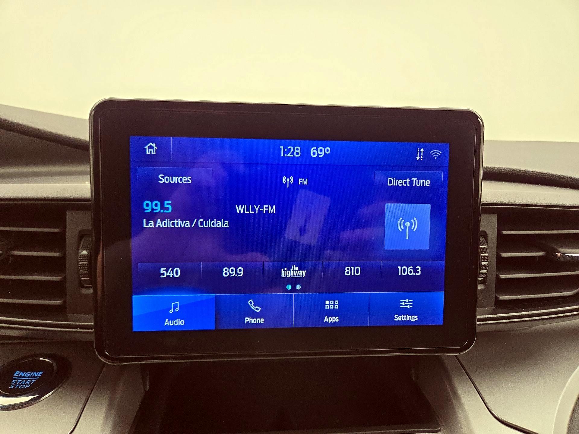 Thumbnail: 2022 Ford Explorer - 15