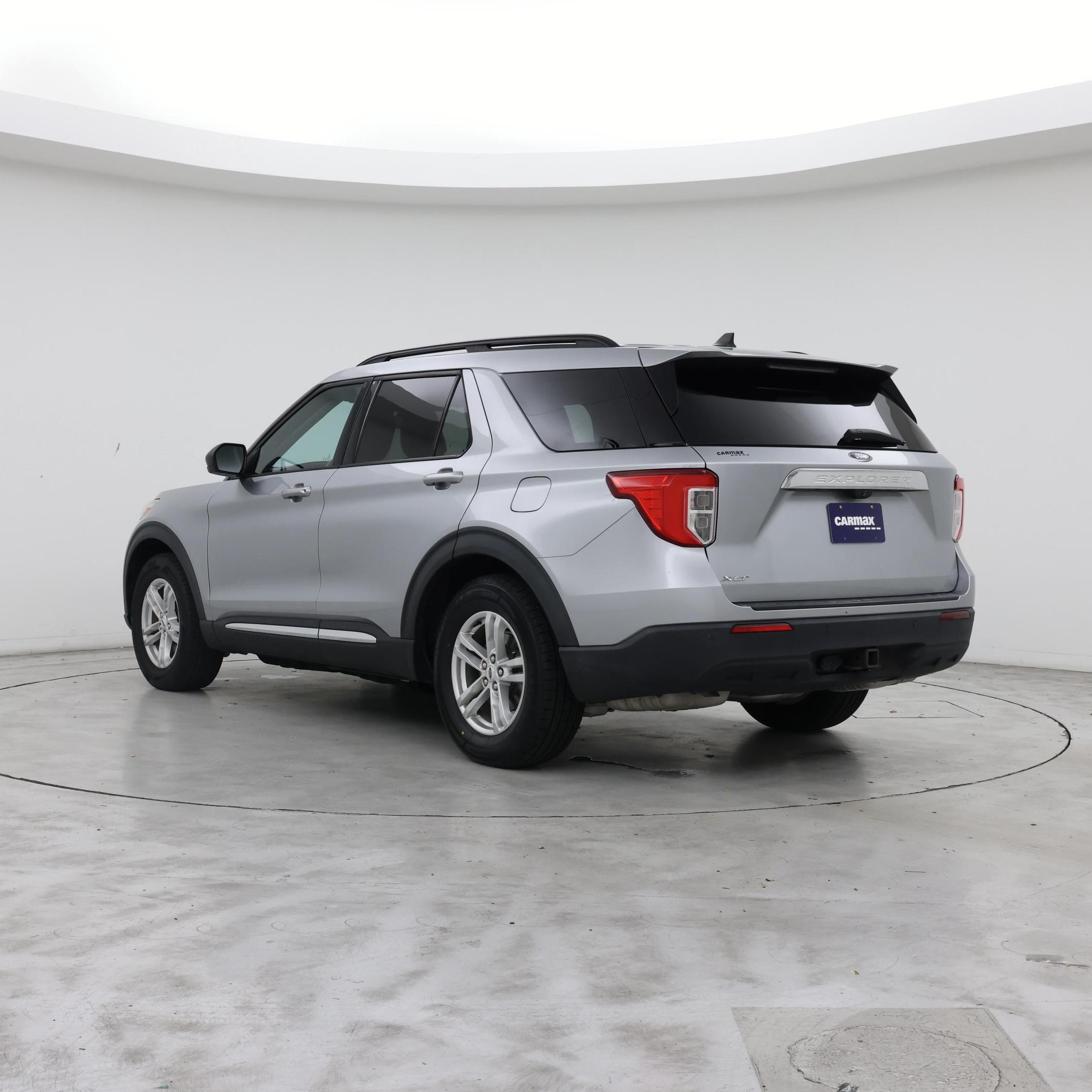 Thumbnail: 2022 Ford Explorer - 2