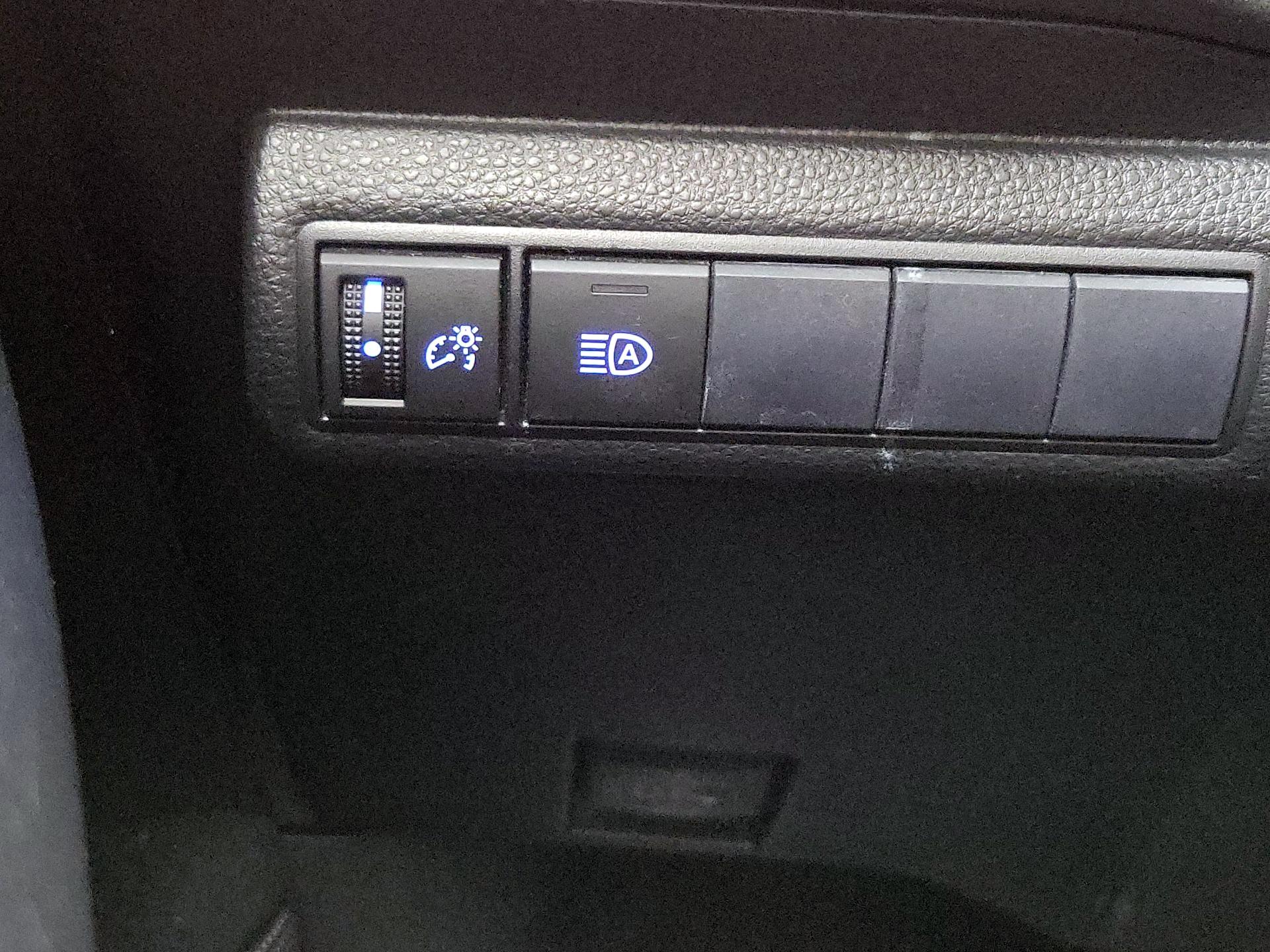 Thumbnail: 2020 Toyota Corolla - 13