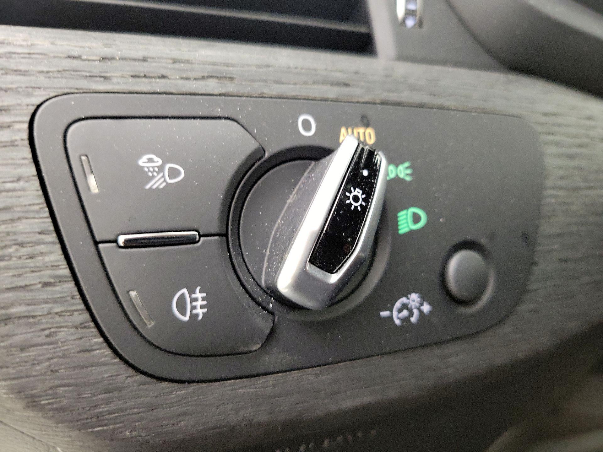 Thumbnail: 2017 Audi A4 - 13