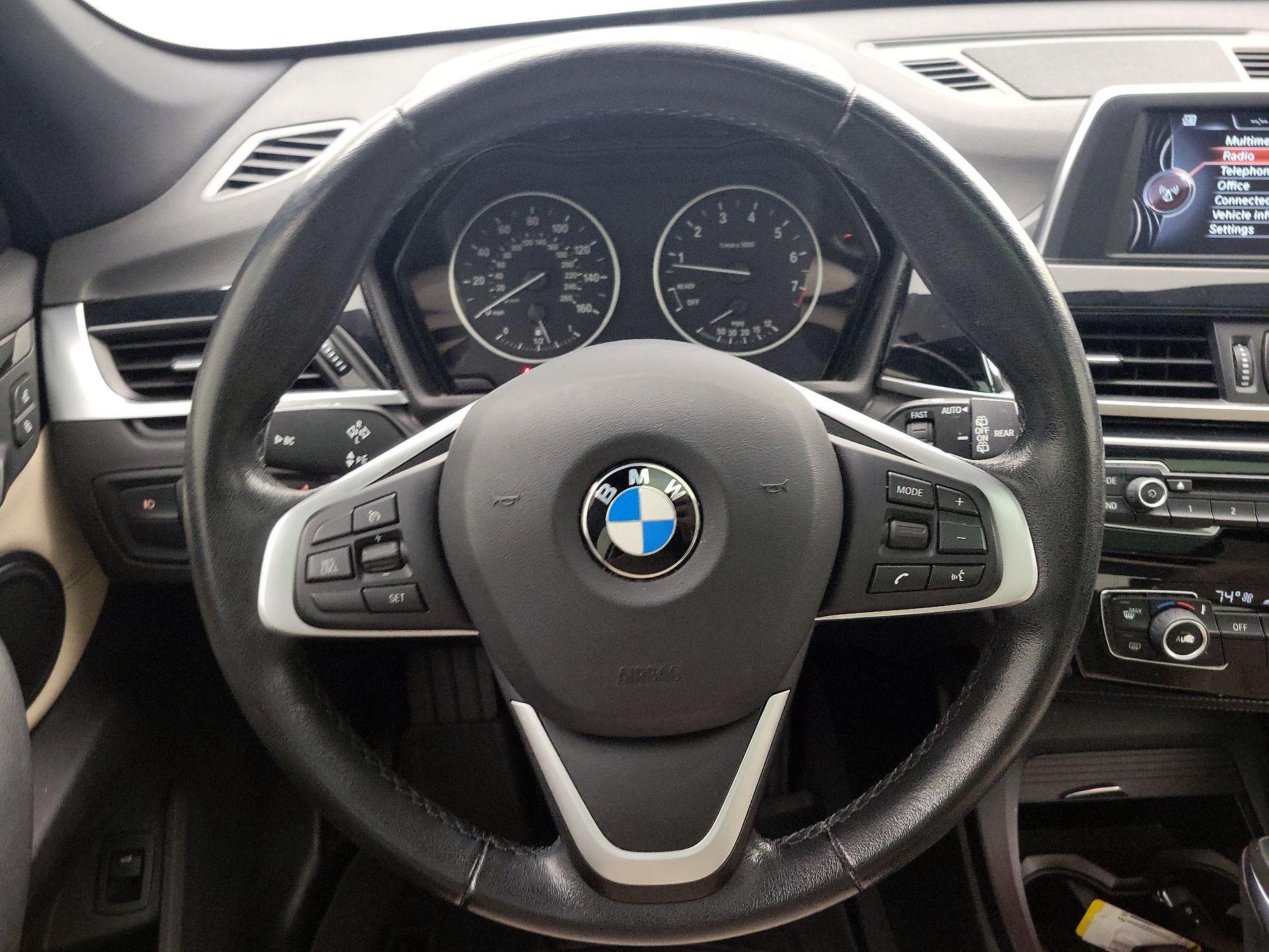 Thumbnail: 2017 BMW X1 - 10