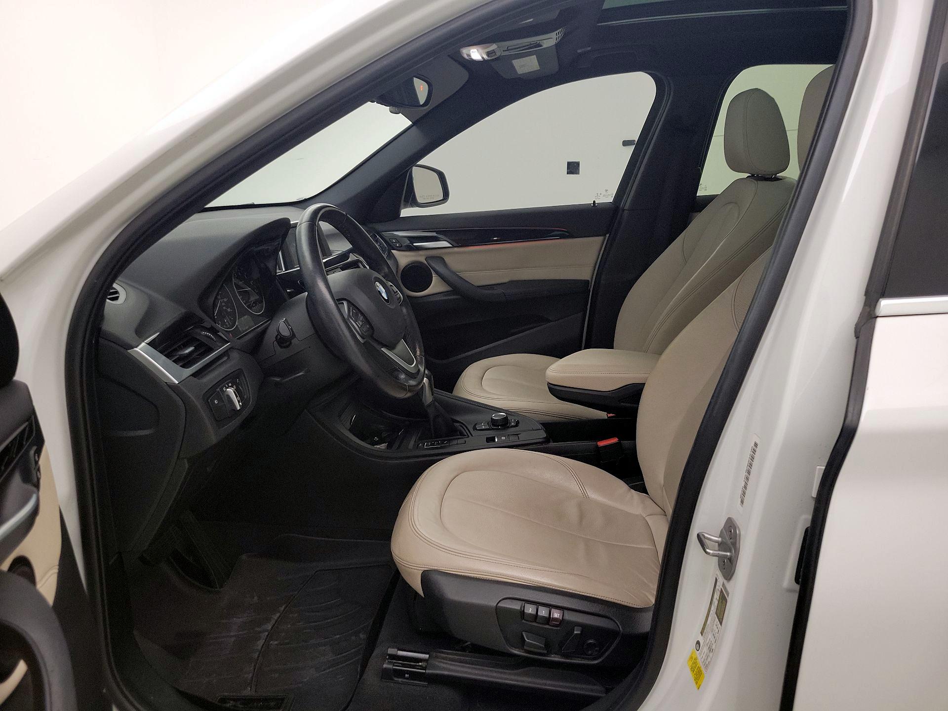 Thumbnail: 2017 BMW X1 - 11