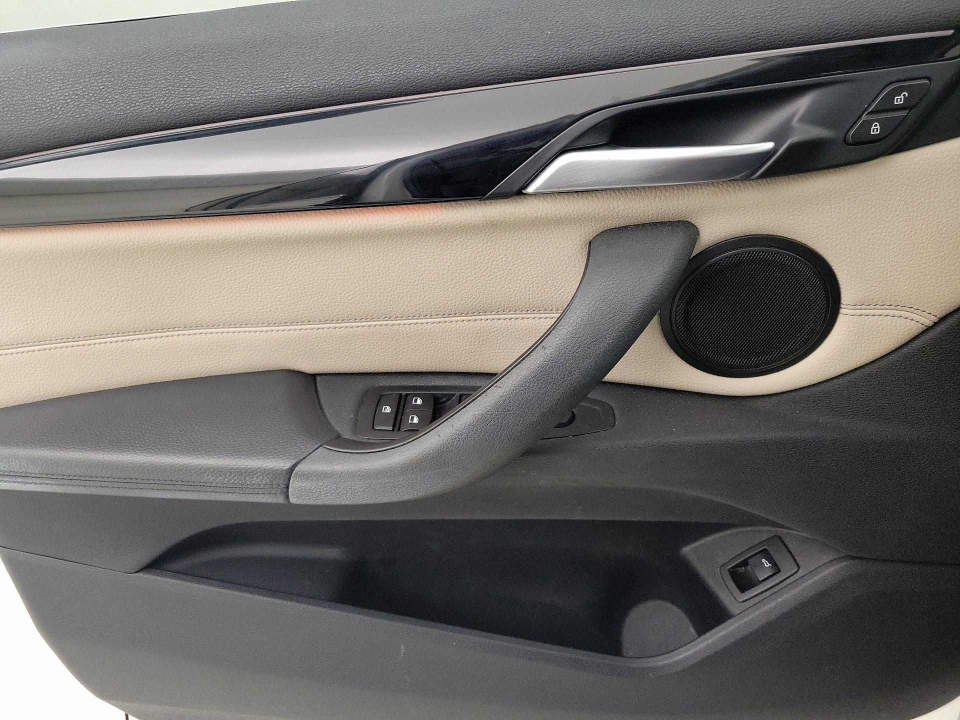 Thumbnail: 2017 BMW X1 - 12