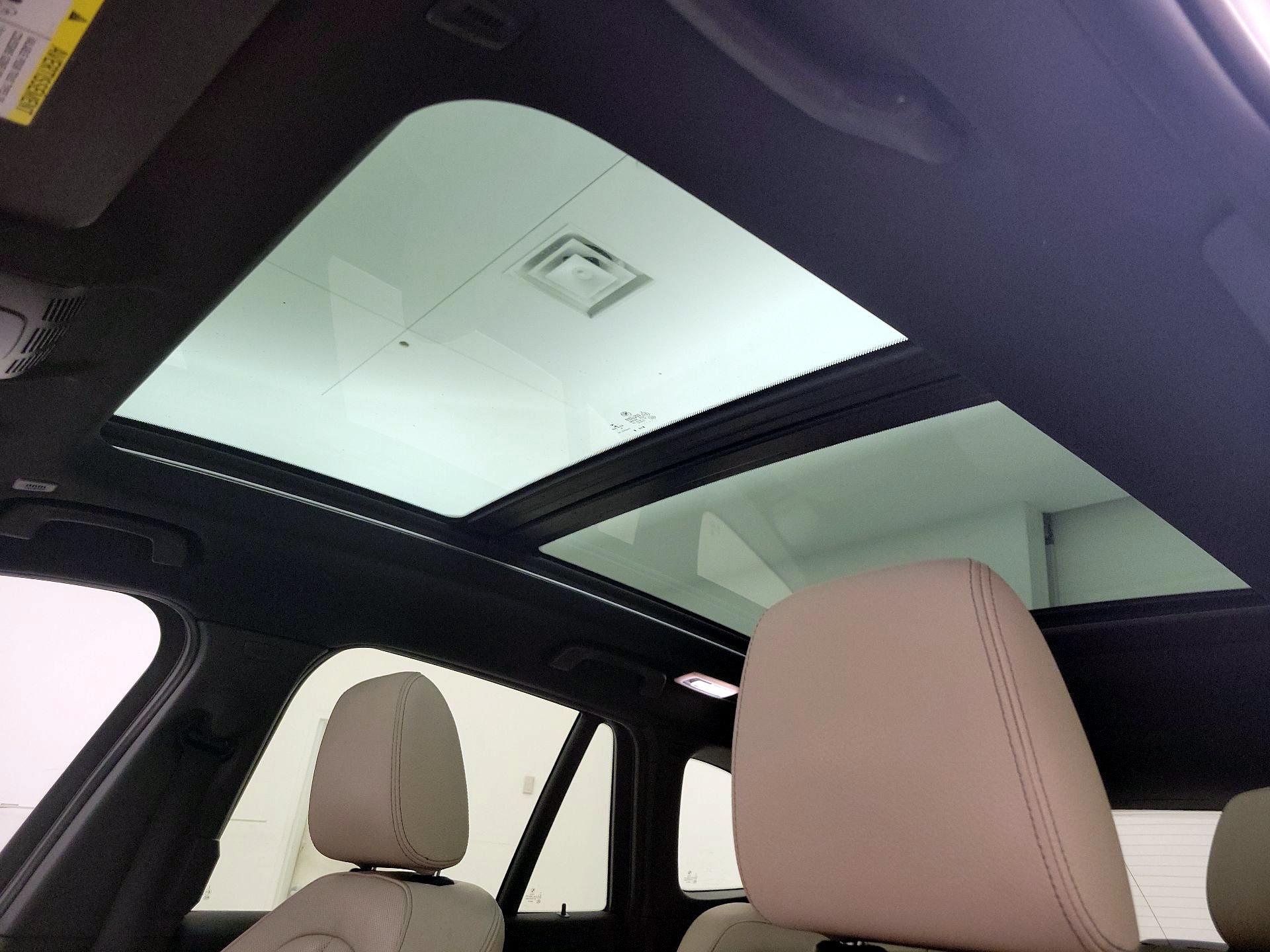 Thumbnail: 2017 BMW X1 - 18