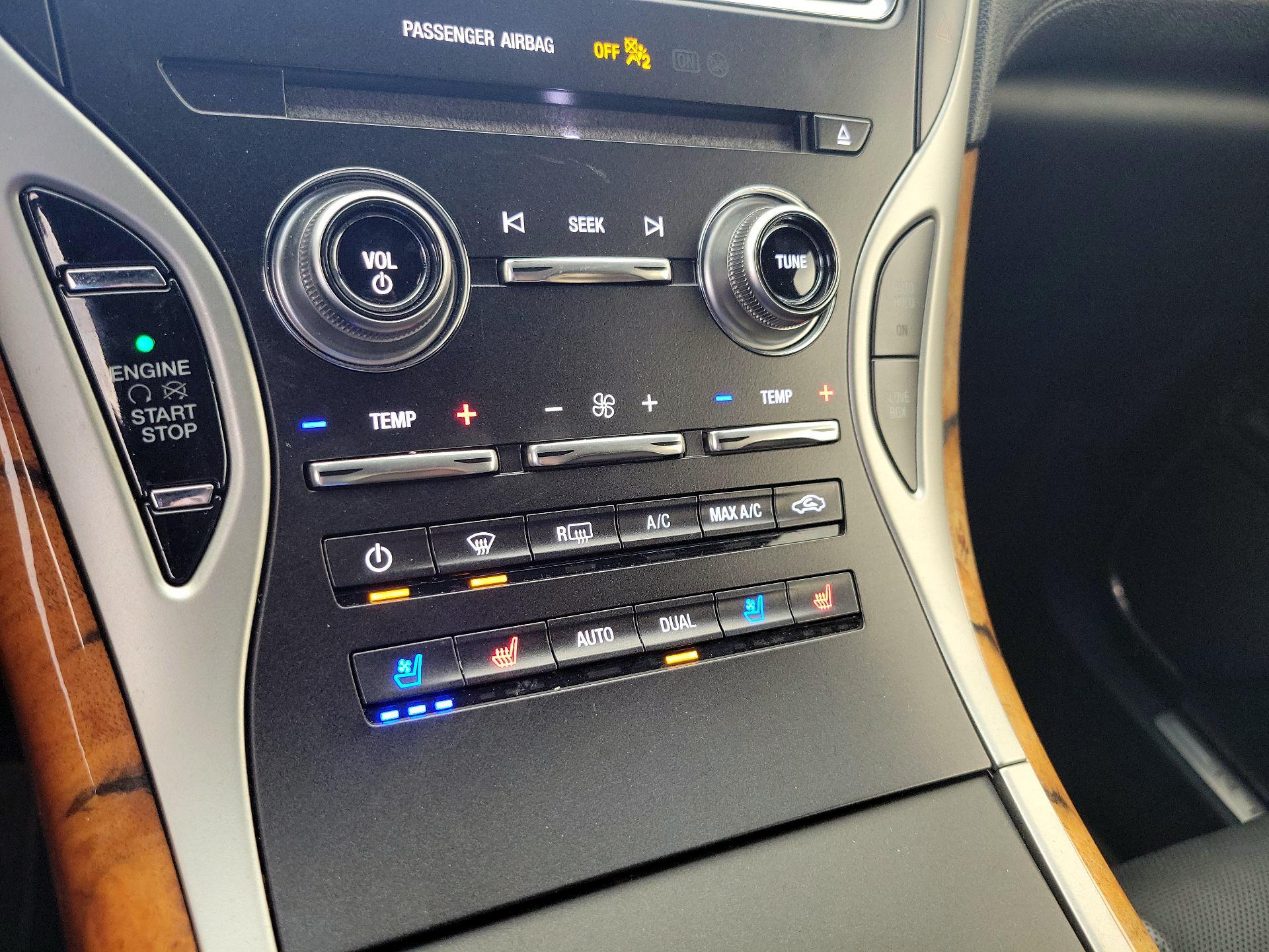 Thumbnail: 2019 Lincoln Nautilus - 17