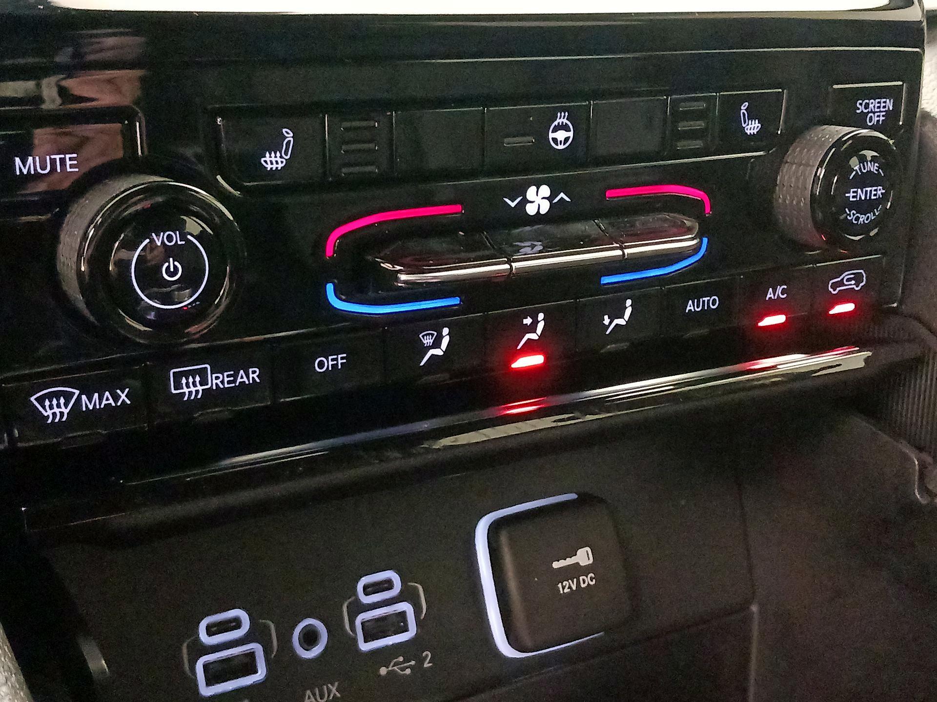 Thumbnail: 2024 Jeep Grand Cherokee - 17