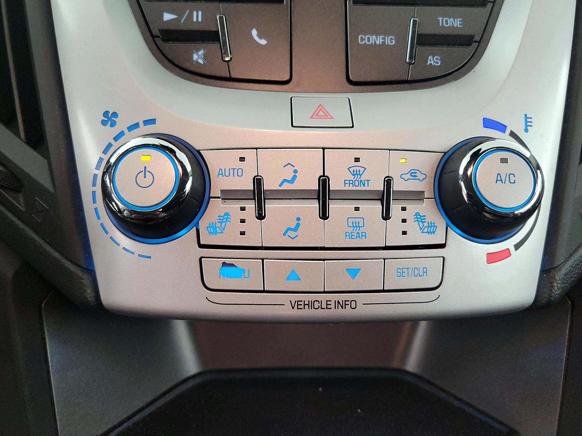 Thumbnail: 2016 Chevrolet Equinox - 16