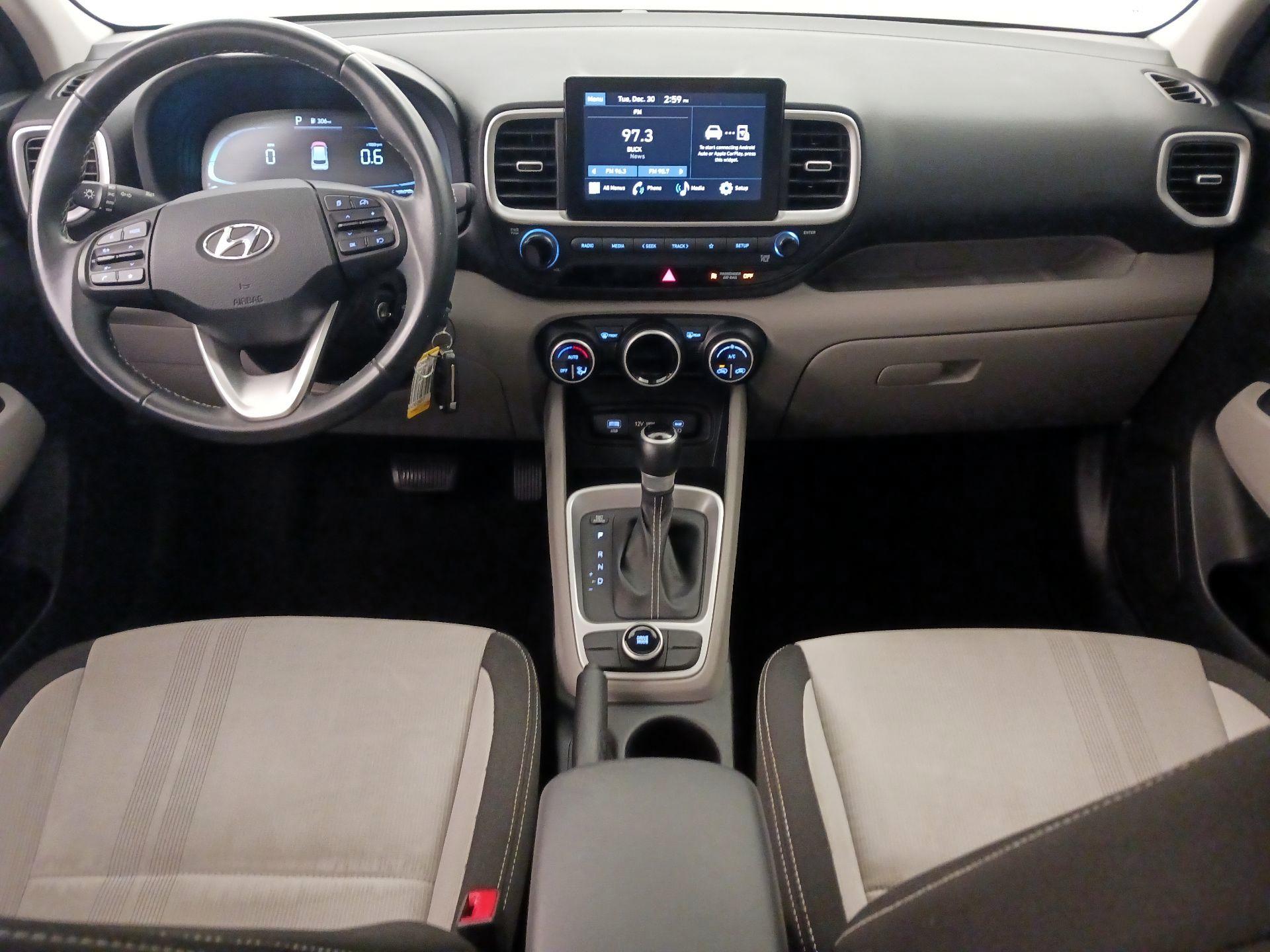 Thumbnail: 2023 Hyundai Venue - 9