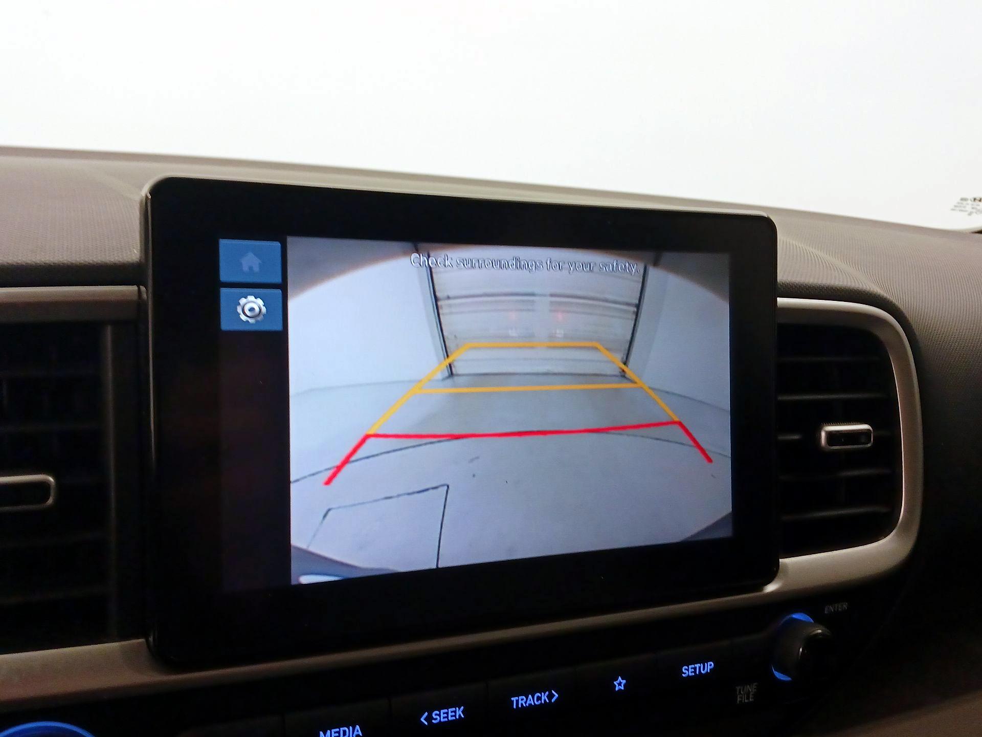 Thumbnail: 2023 Hyundai Venue - 14