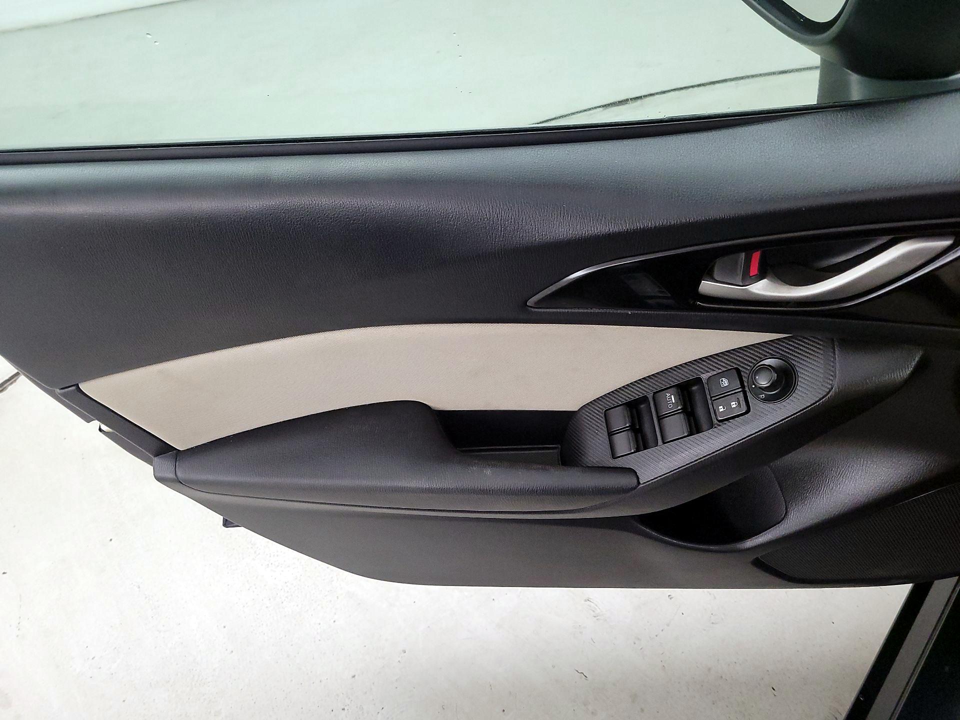 Thumbnail: 2015 Mazda Mazda3 - 12