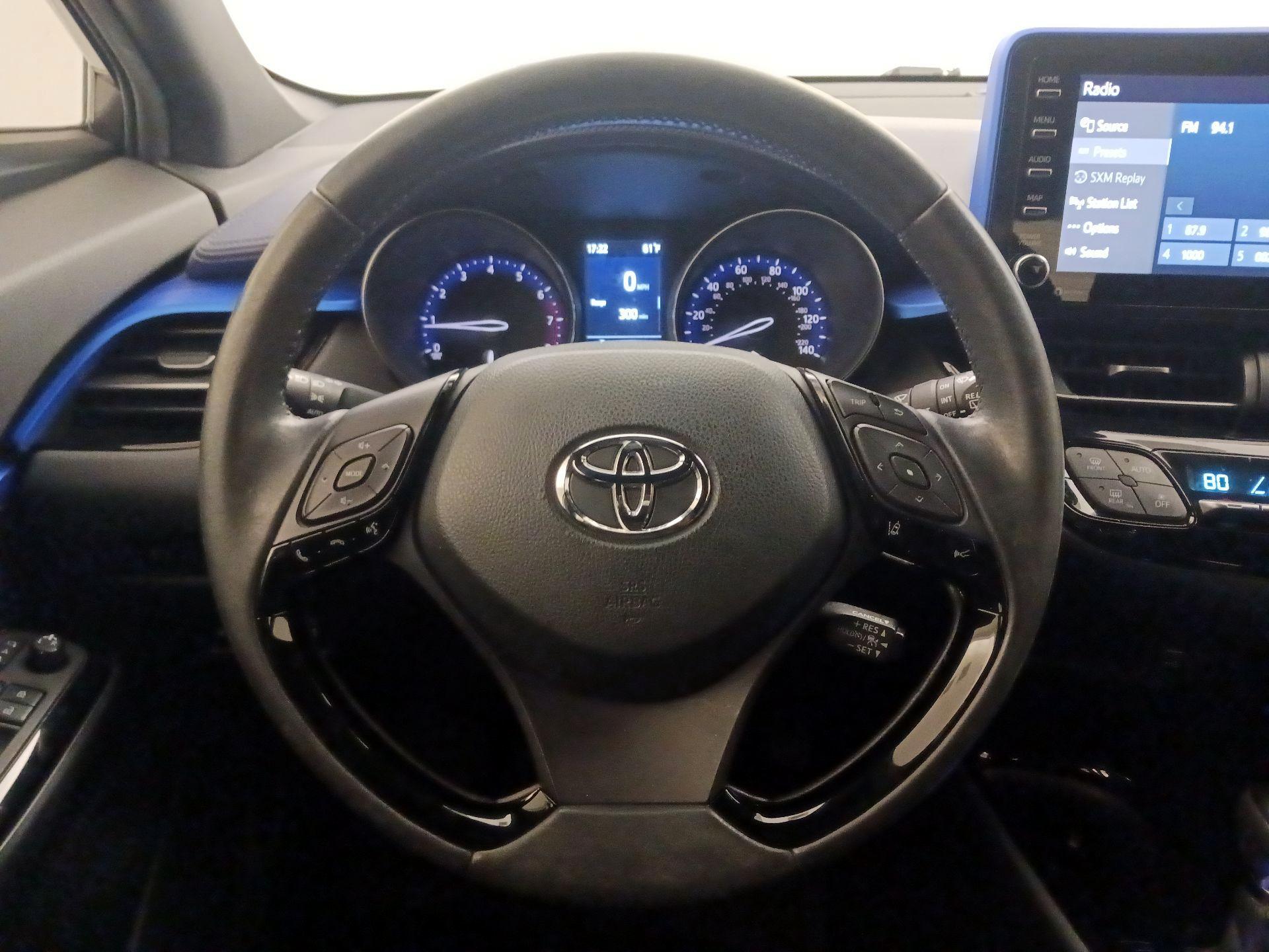 Thumbnail: 2021 Toyota C-HR - 10