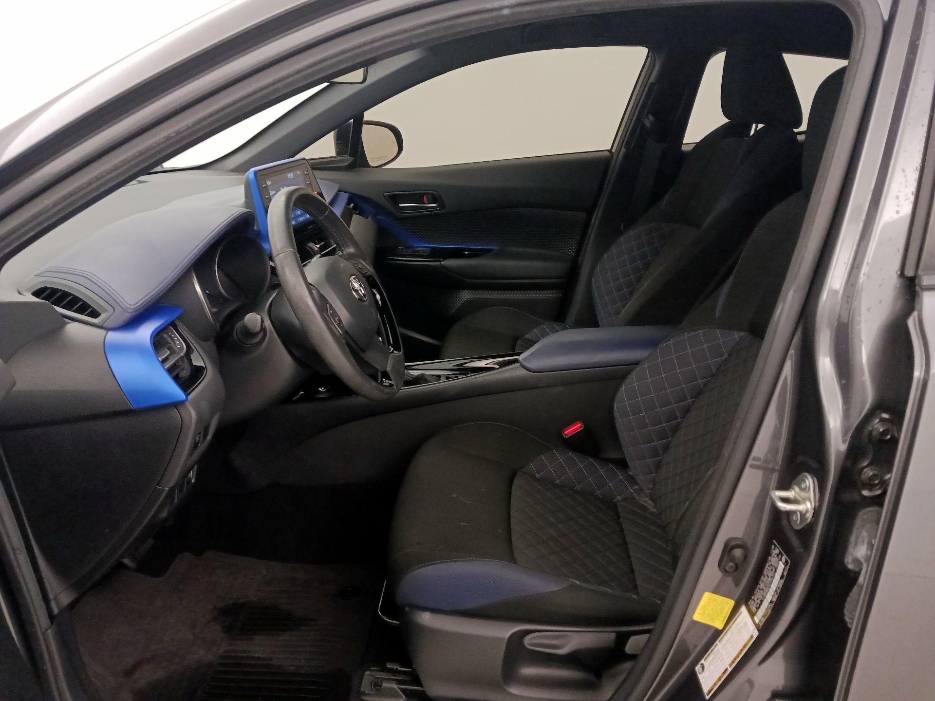 Thumbnail: 2021 Toyota C-HR - 11