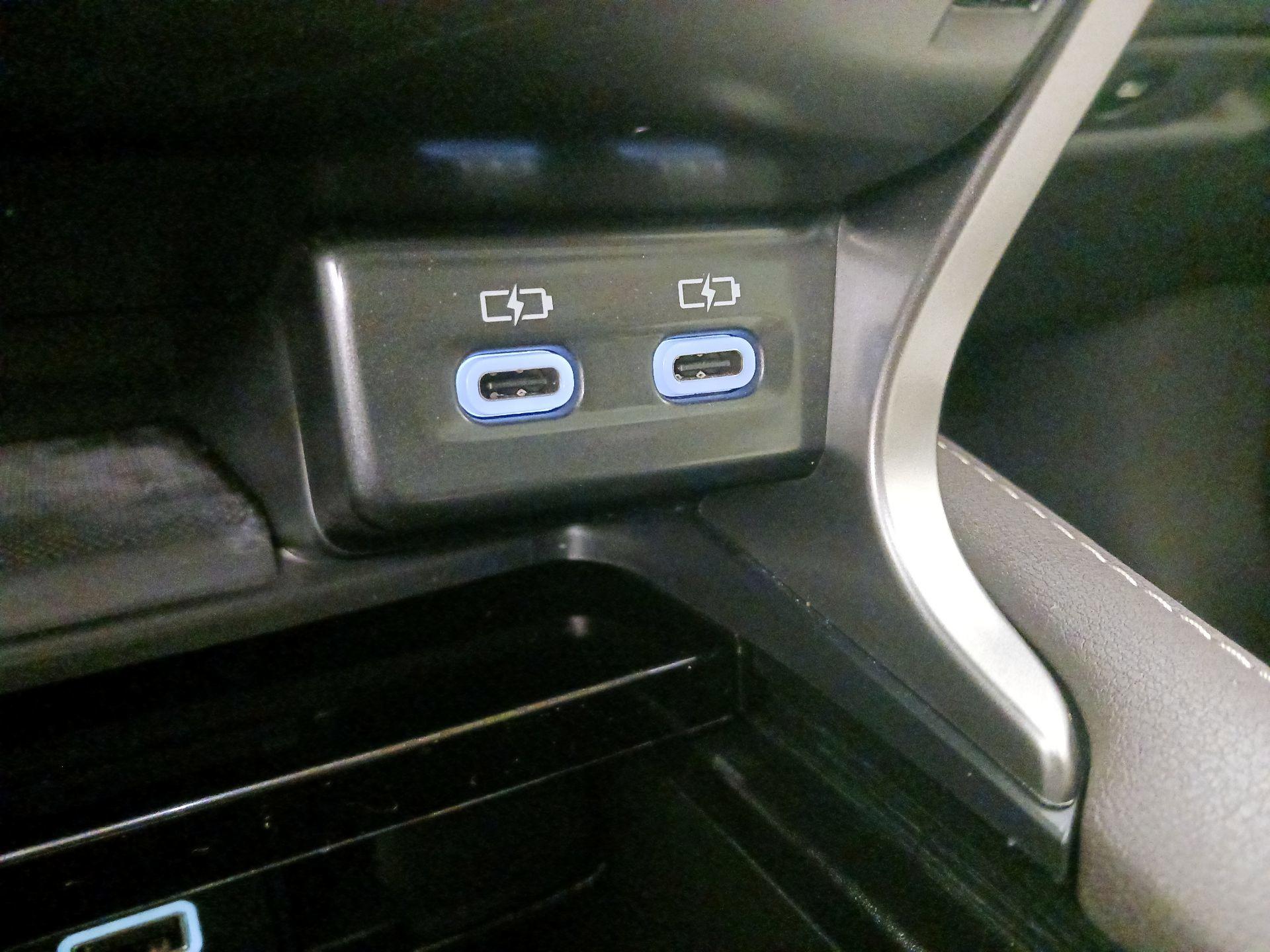 Thumbnail: 2024 Lexus RX - 18