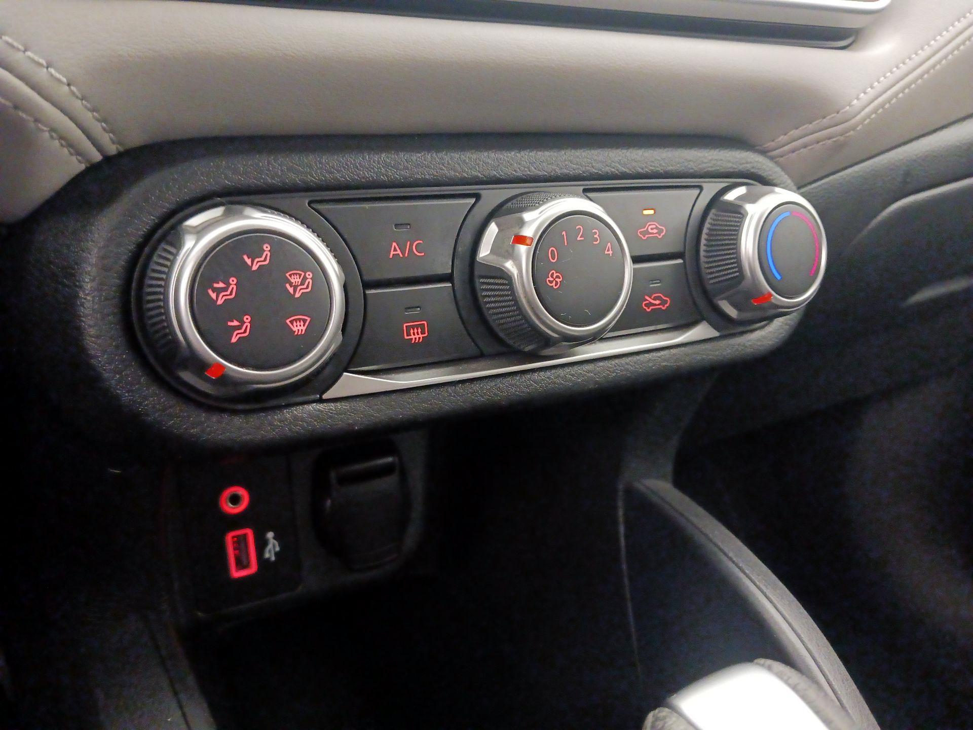 Thumbnail: 2020 Nissan Versa - 15