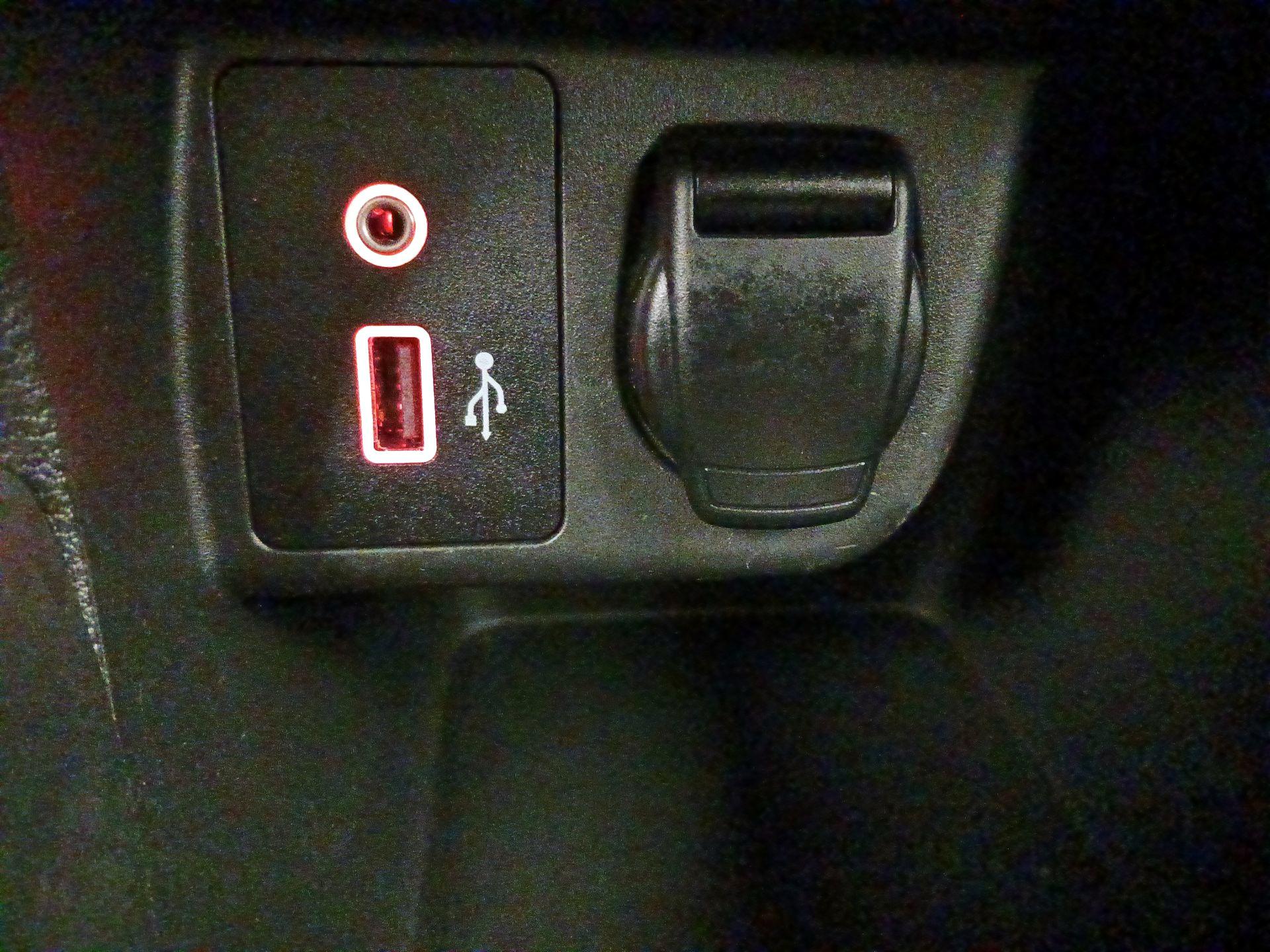 Thumbnail: 2020 Nissan Versa - 17