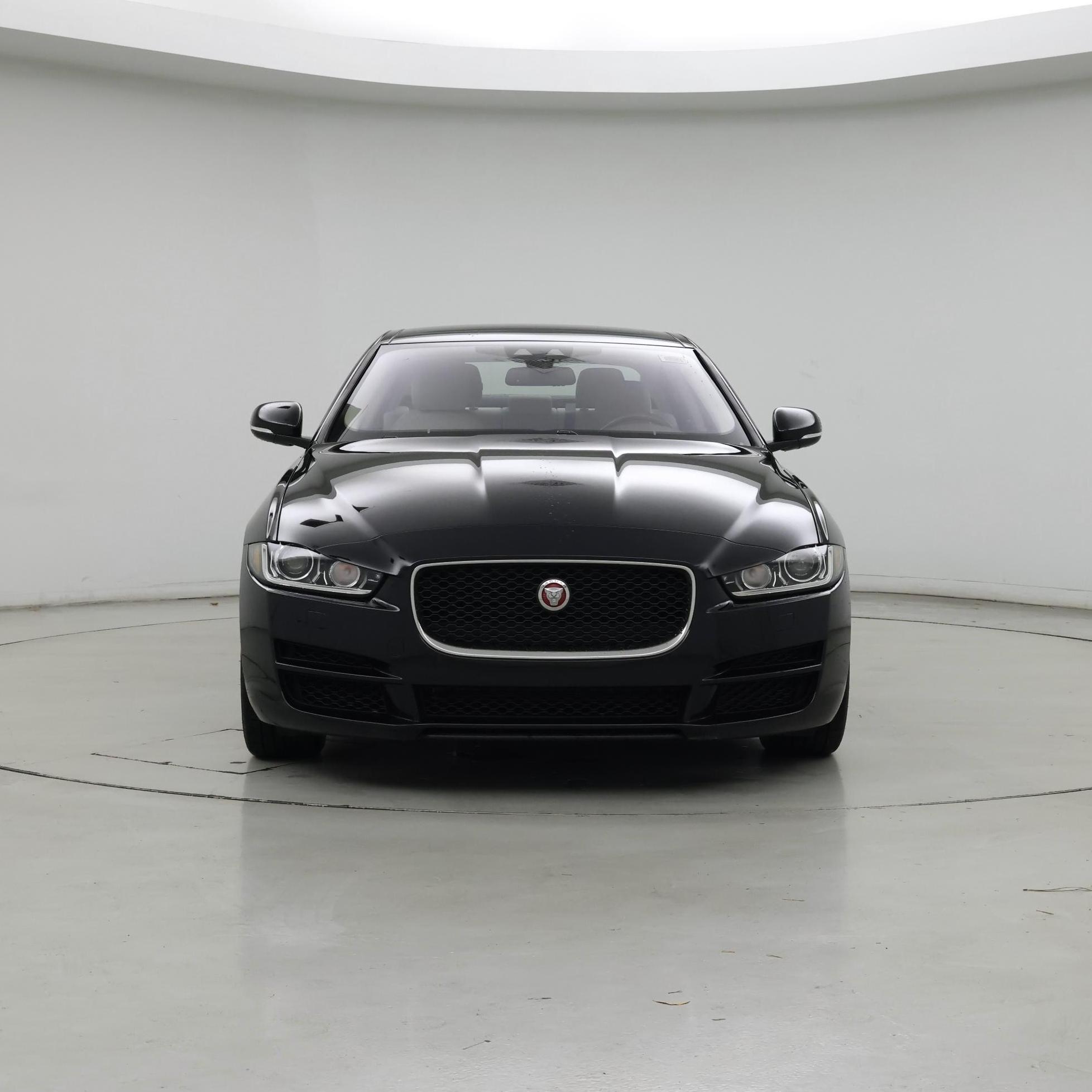 Thumbnail: 2018 Jaguar XE - 5