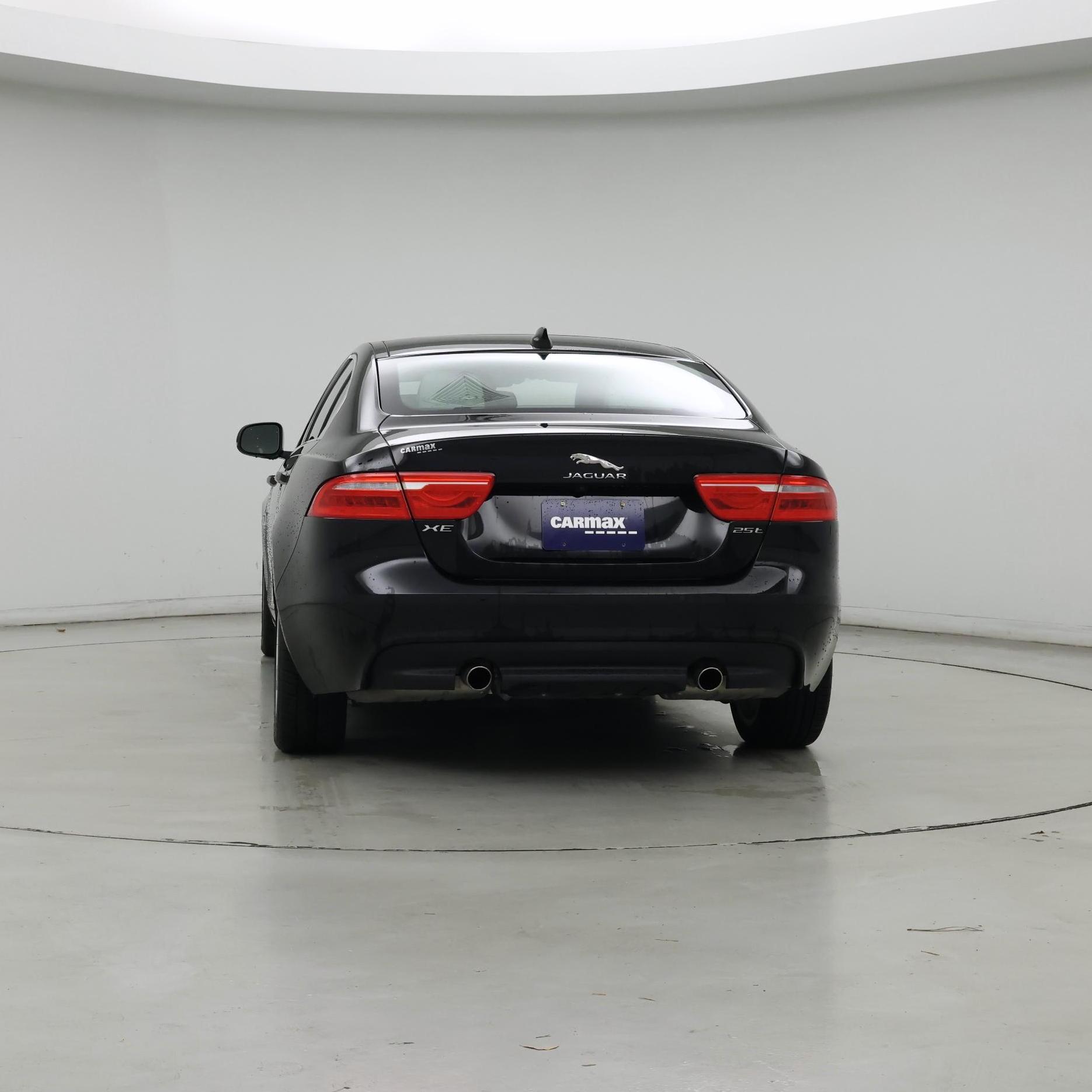 Thumbnail: 2018 Jaguar XE - 6