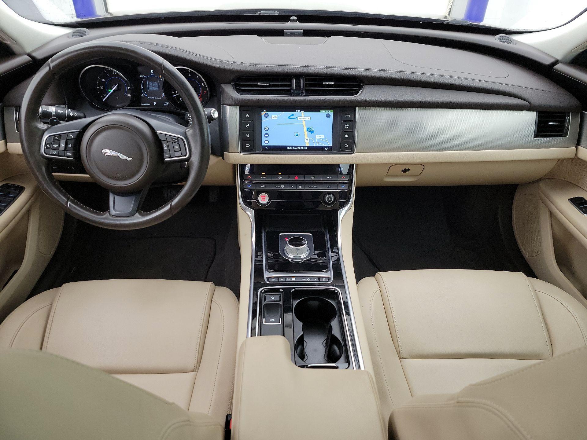 Thumbnail: 2016 Jaguar XF - 9