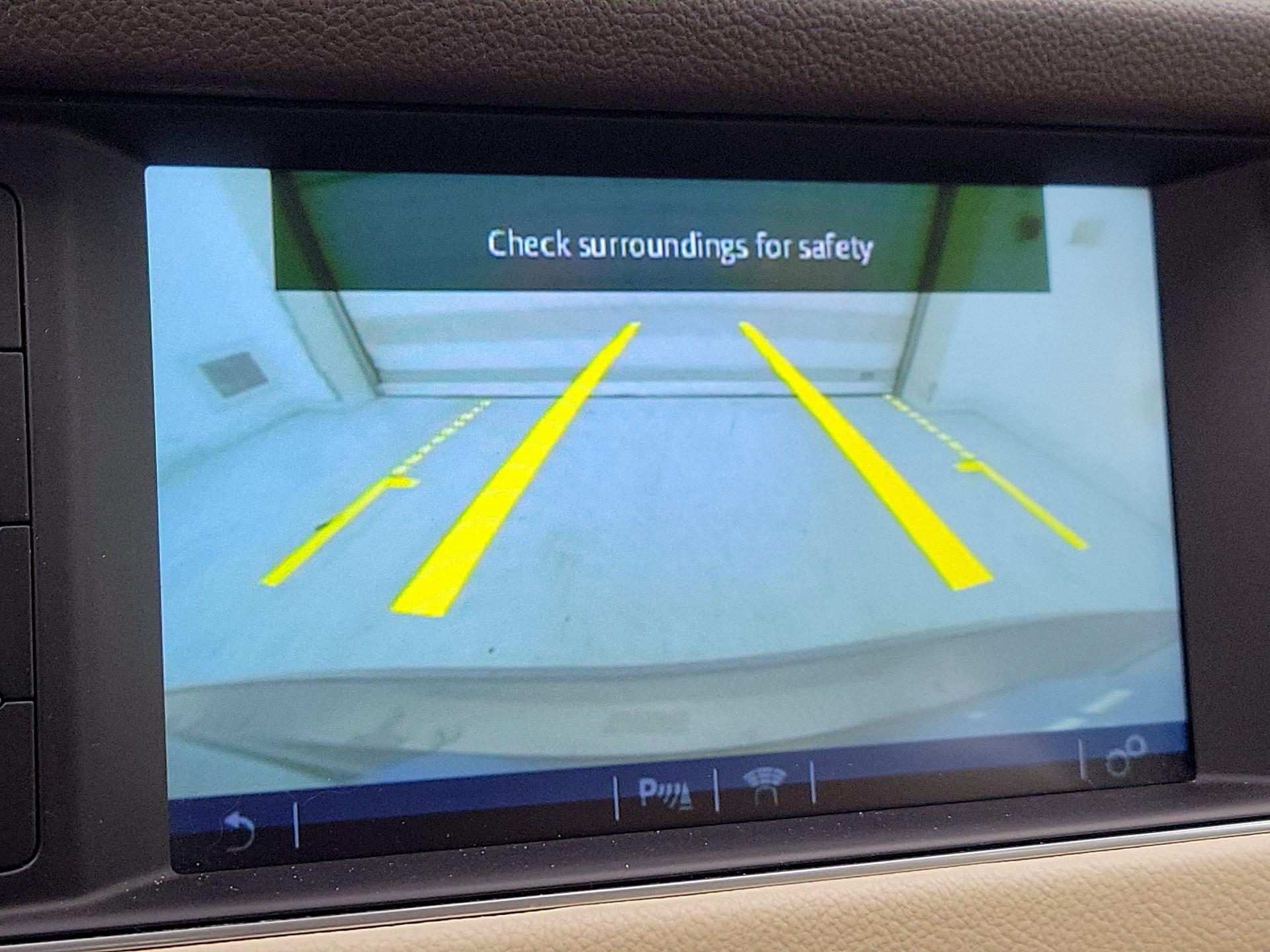 Thumbnail: 2016 Jaguar XF - 15