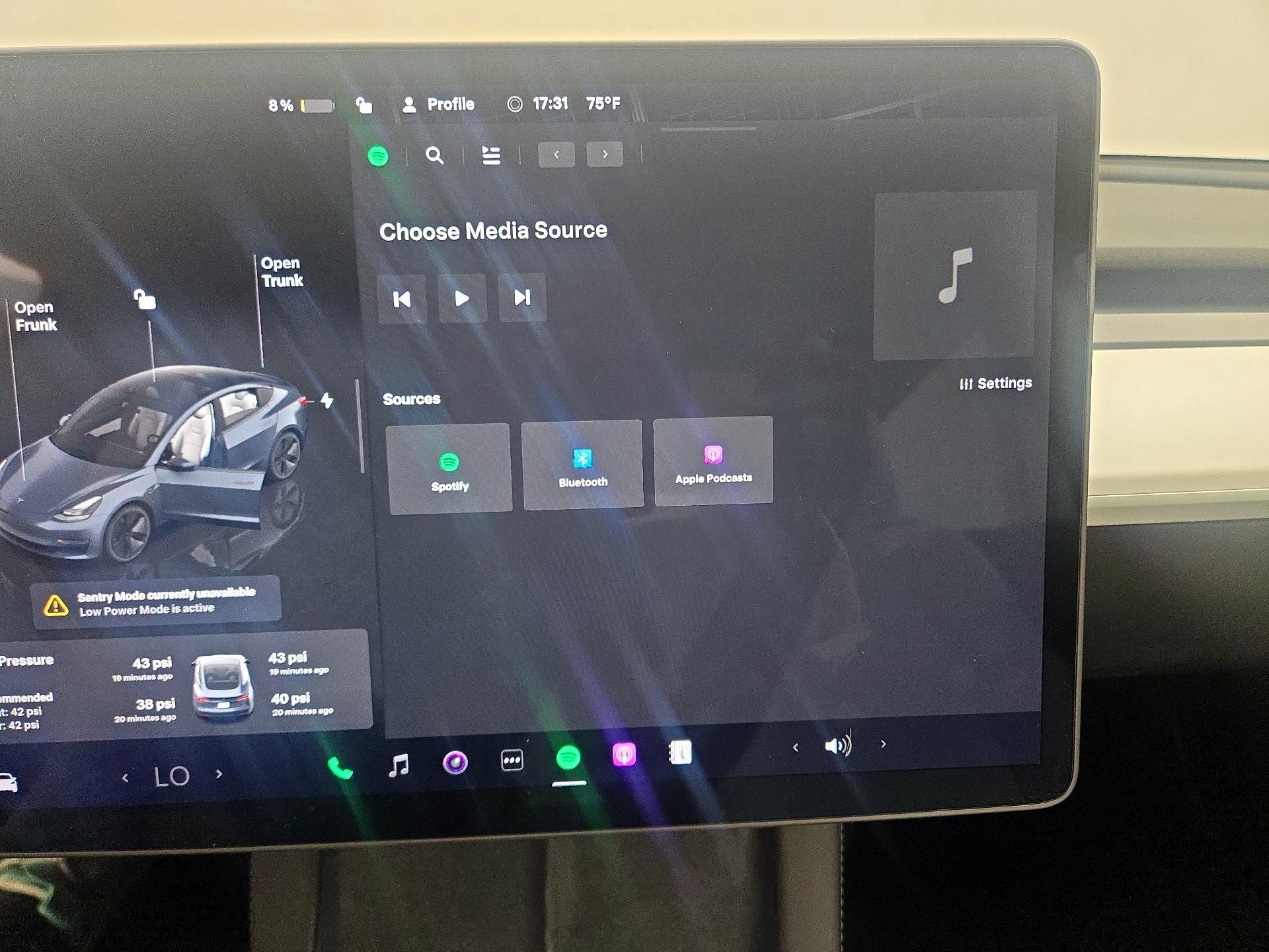 Thumbnail: 2023 Tesla Model 3 - 15