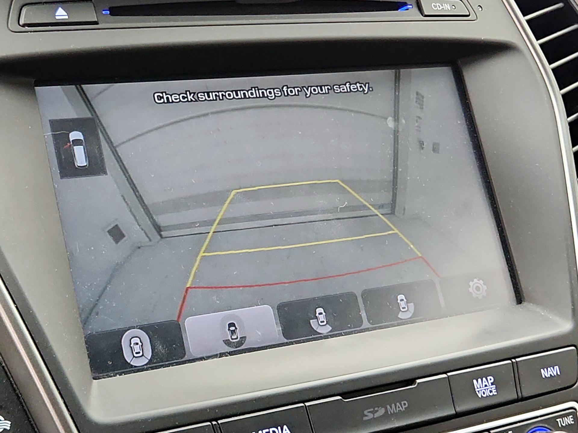 Thumbnail: 2018 Hyundai Santa Fe - 15