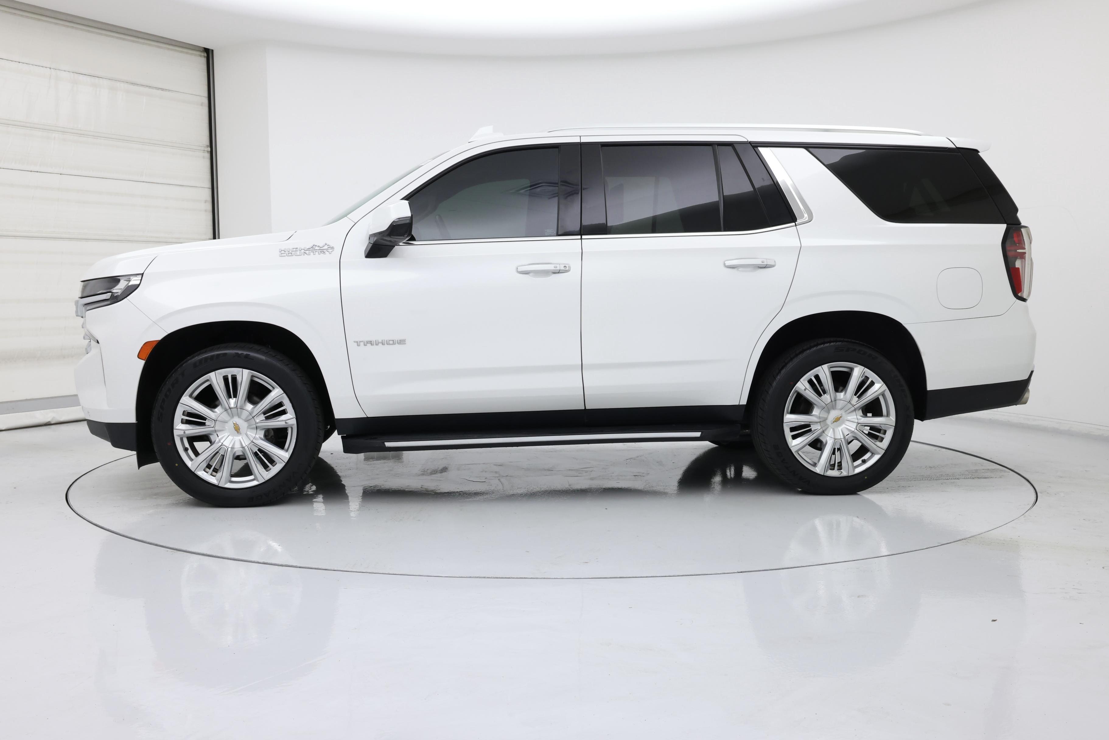 Thumbnail: 2021 Chevrolet Tahoe - 3