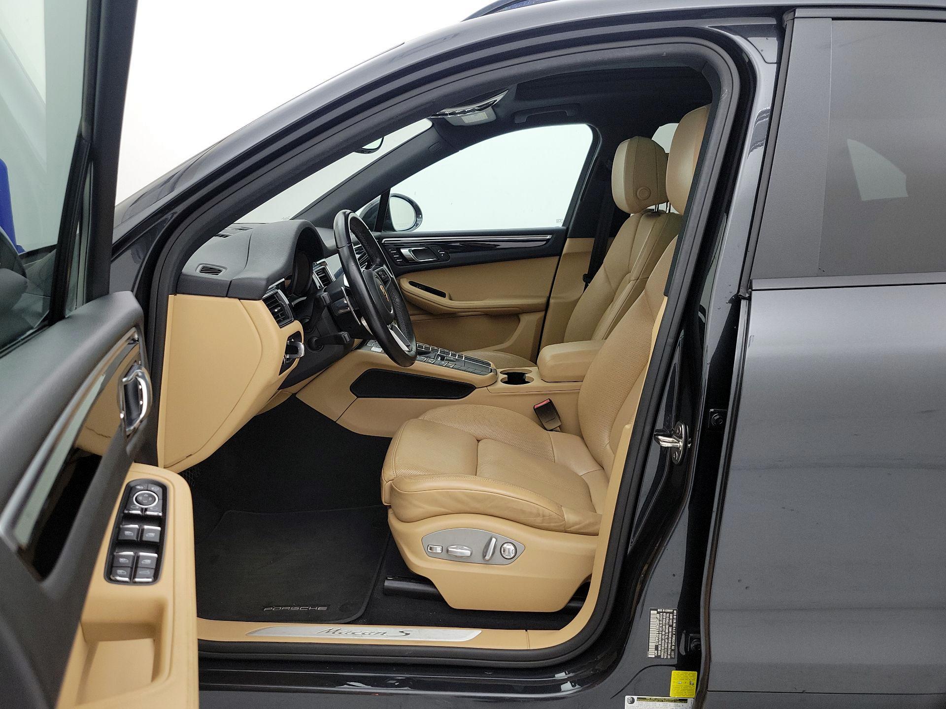 Thumbnail: 2018 Porsche Macan - 11