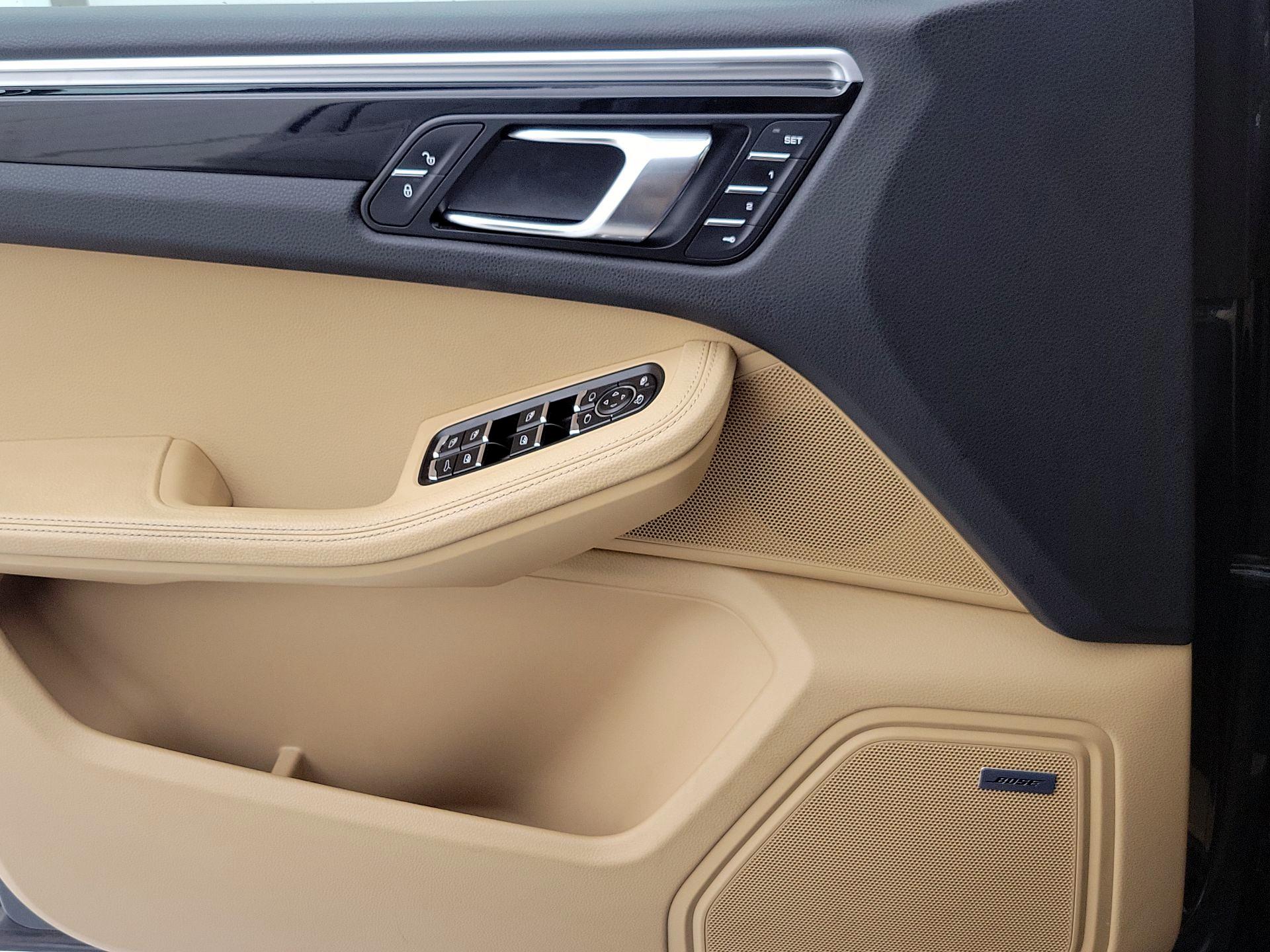 Thumbnail: 2018 Porsche Macan - 12