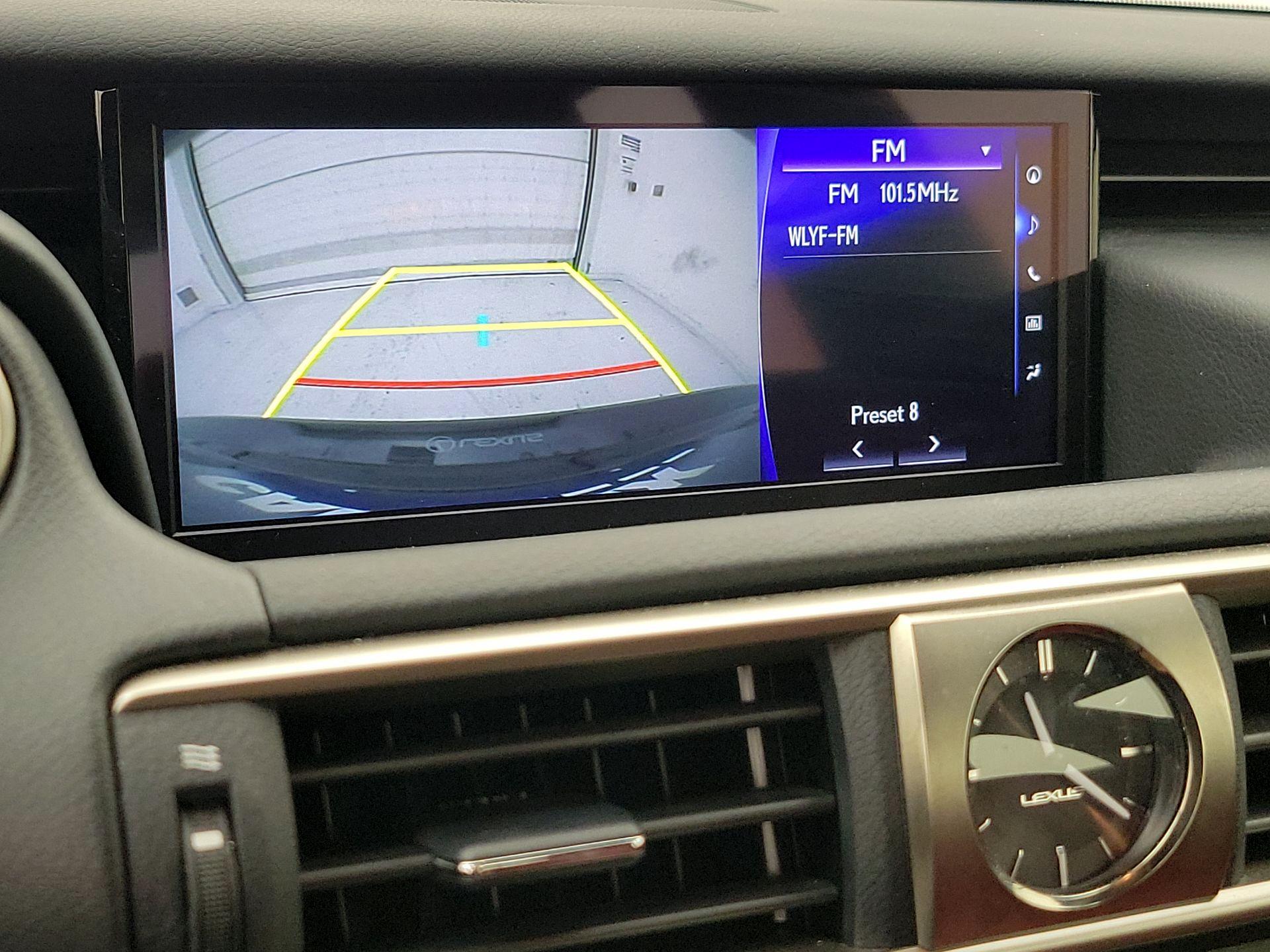 Thumbnail: 2020 Lexus IS - 15