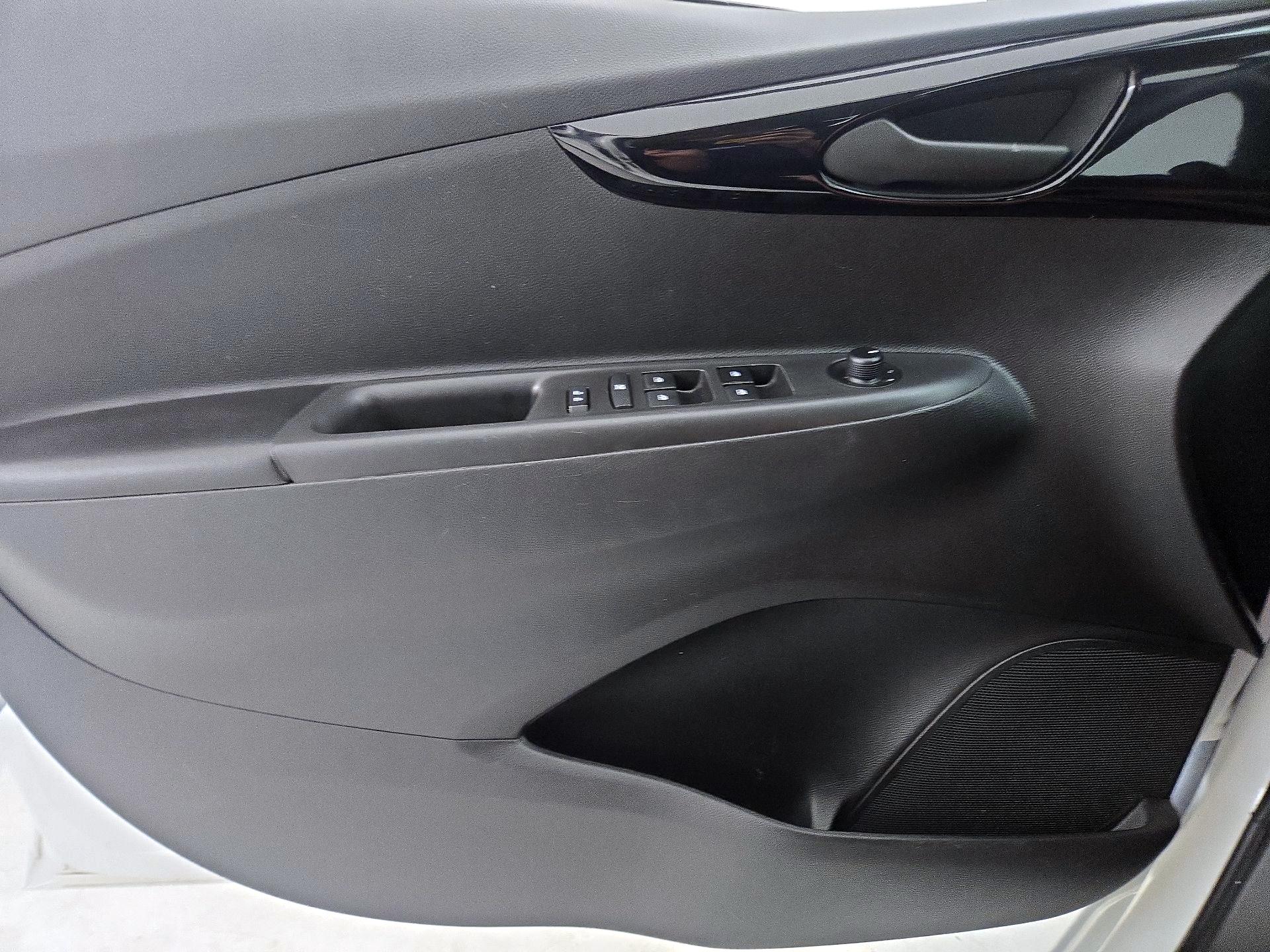 Thumbnail: 2022 Chevrolet Spark - 12